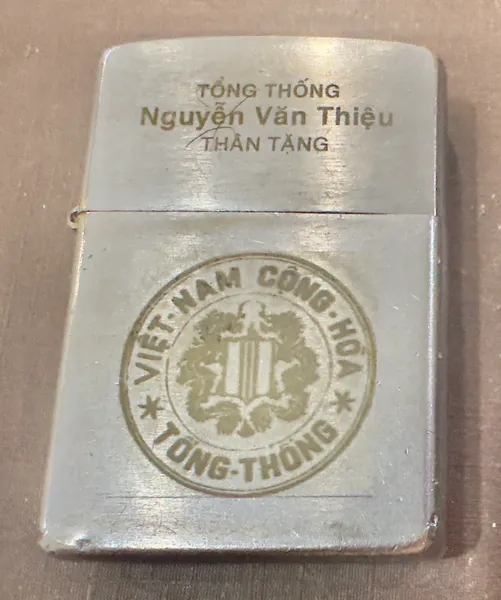Vietnam War - VNCH Tong Thong “ Tong thong Nguyen Van Thieu Than Tang “ Zippo Lighter