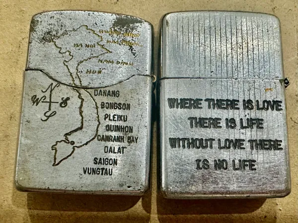 Vietnam War - US Military 1st Infantry Brigade & Snoopy Zippo Lighter (2 pcs)