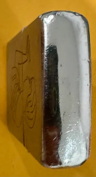 Vietnam War -US Law Military Graduate Gift “ Can “ & Women Peace Zippo Lighter