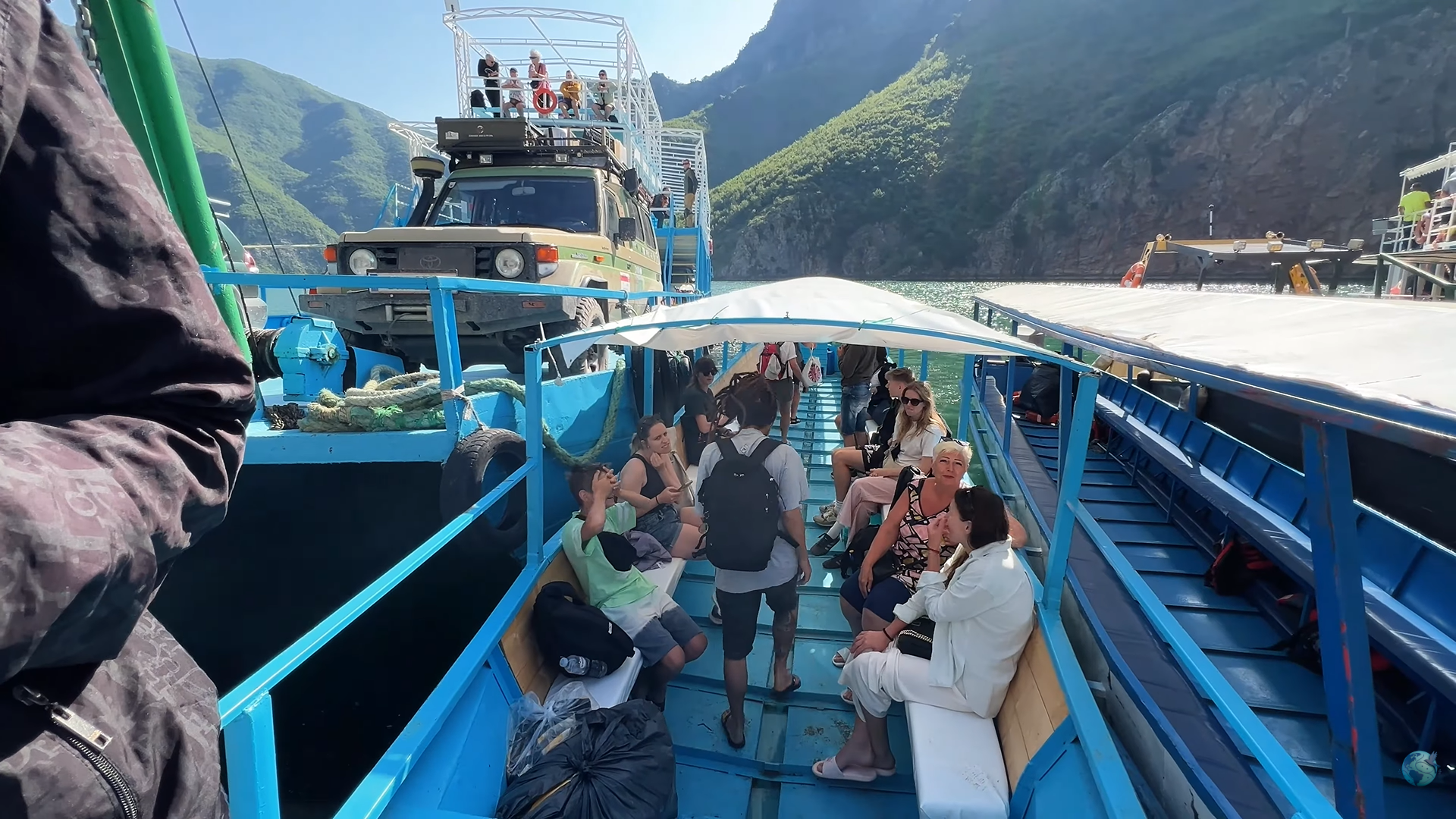 Private boat Shala River