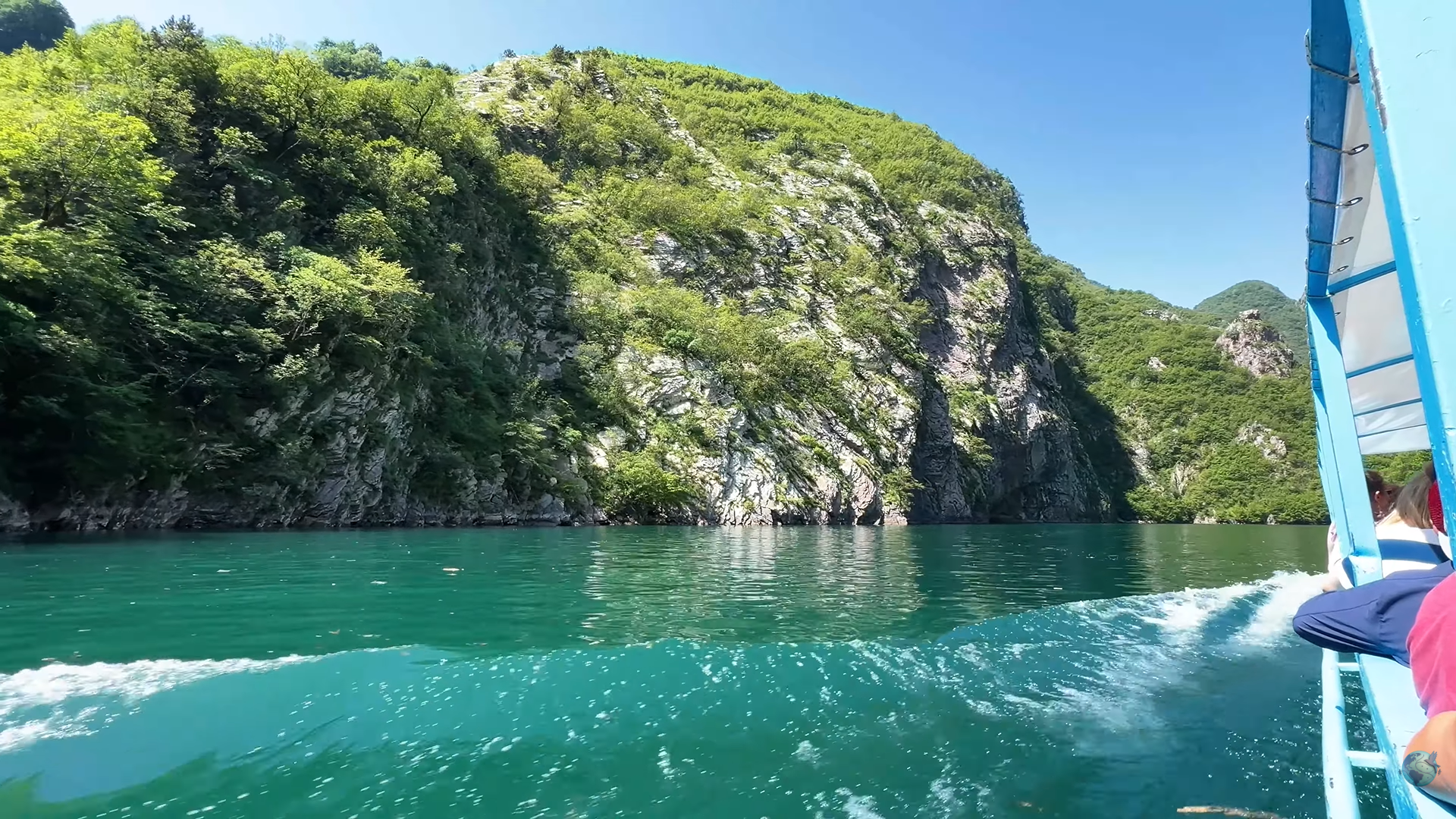 Private boat Shala River