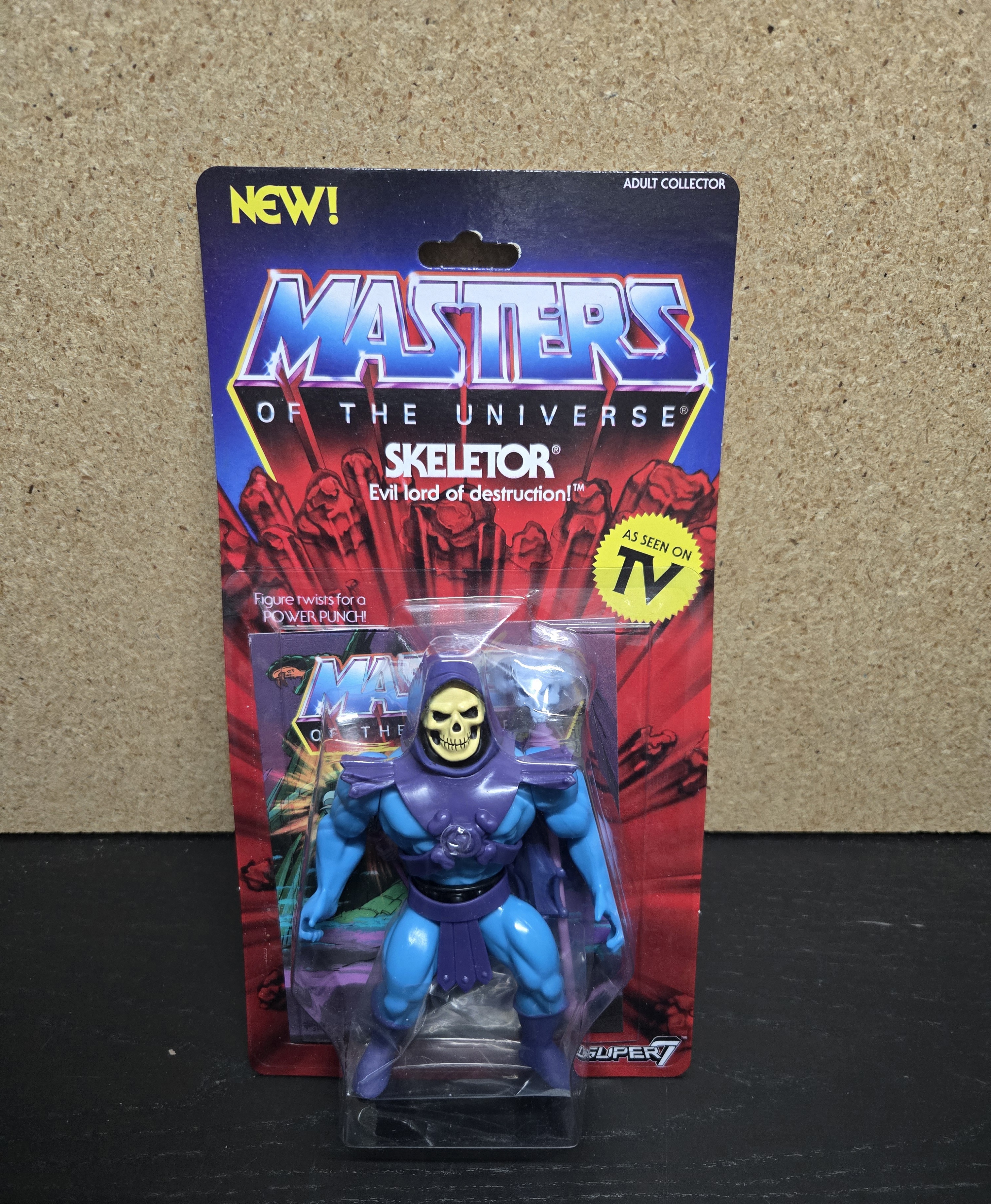 Super7 Masters of the Universe Vintage Skeletor Action Figure