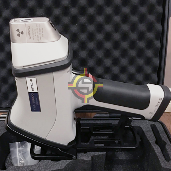 Hitachi X-MET8000 Smart Handheld XRF Analyzer - Sale! (Used)