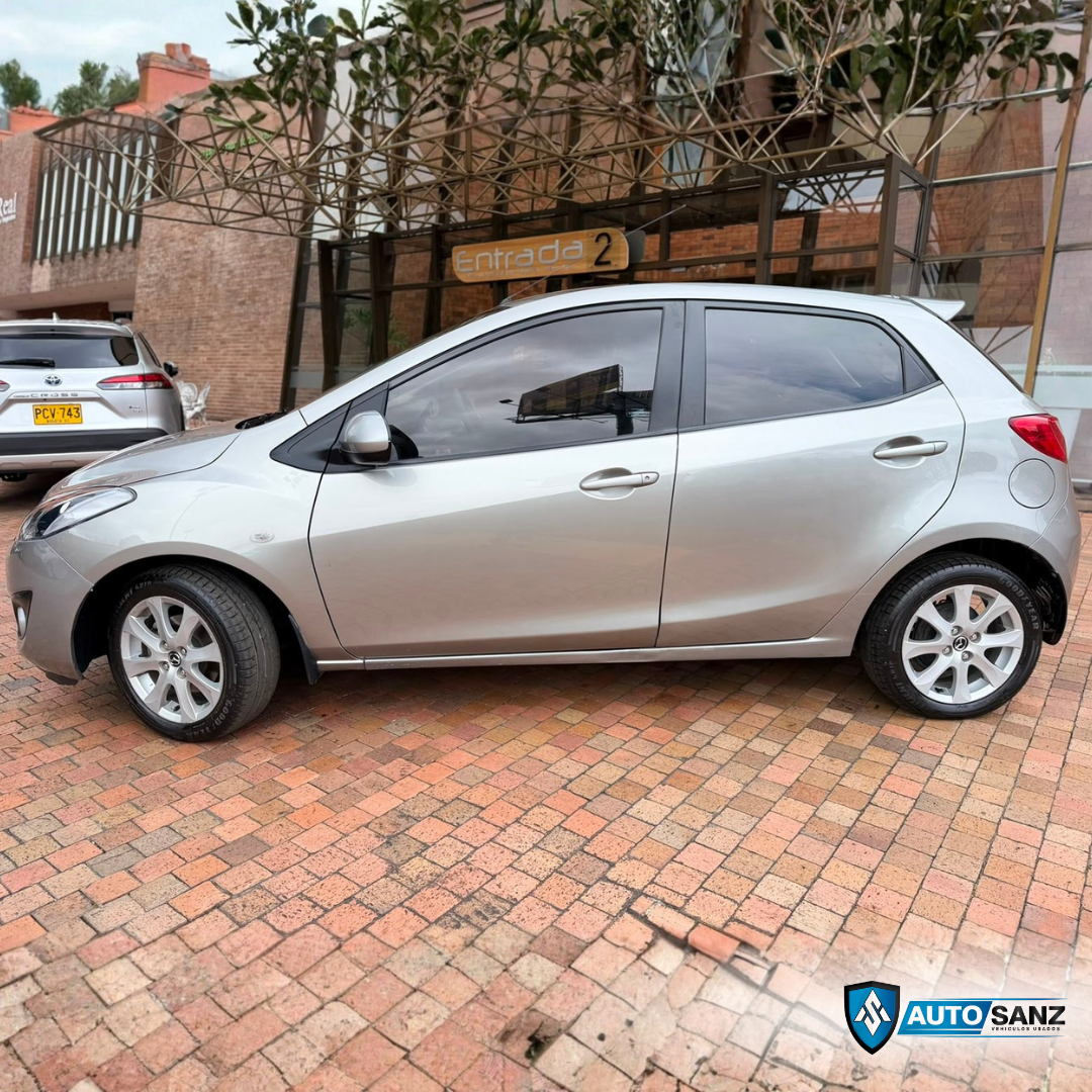 Mazda 2 2014