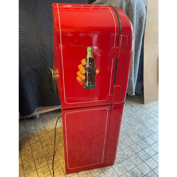 Vendorlator 27A Coca-Cola Machine With rare Stand - Older restoration, Works