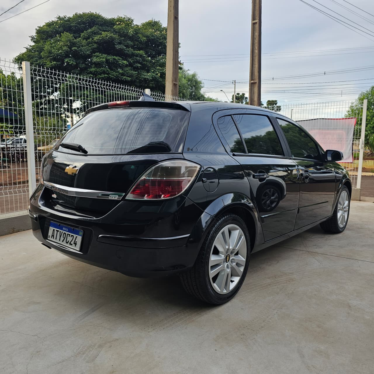 CHEVROLET VECTRA HATCH GT 2.0