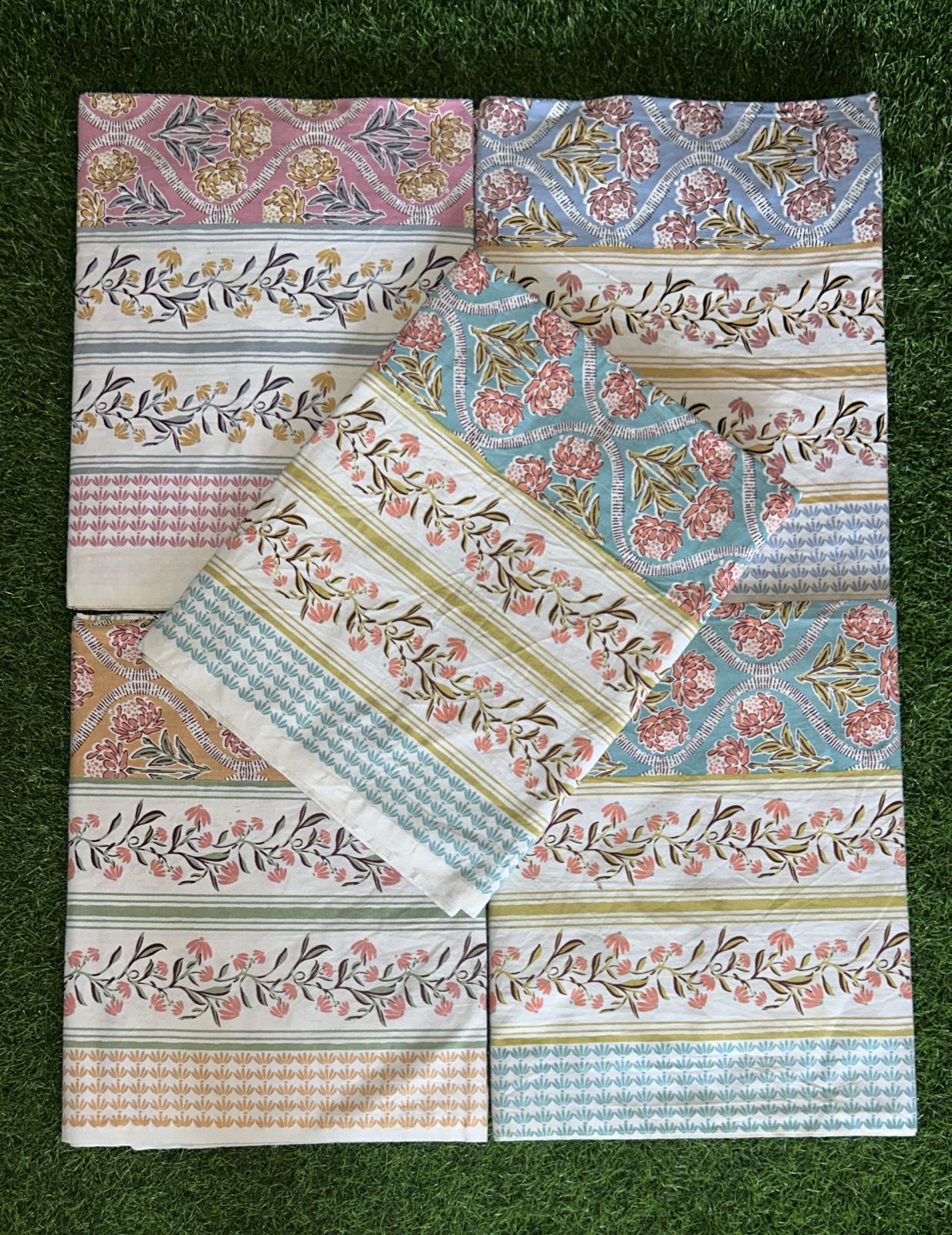 Booty Brand Sanganeri Wavy Floral Single Bed Bedsheet (70x100)