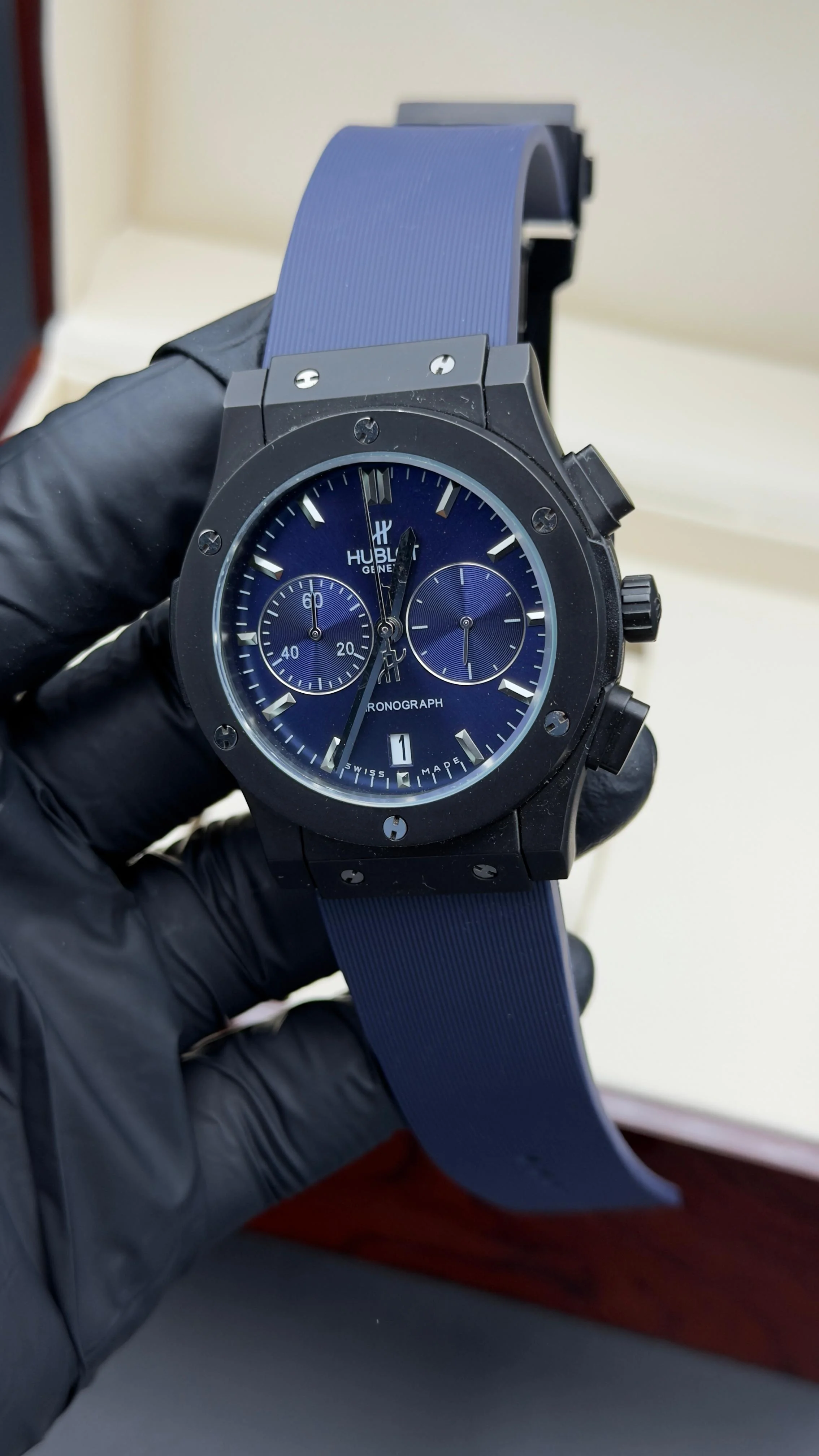 Classic Style Chronograph Watch Blue Dial Blue Rubber Strap