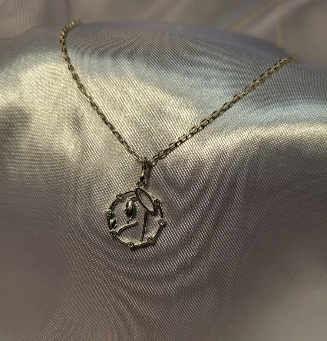 Virgen Pendant & Necklace