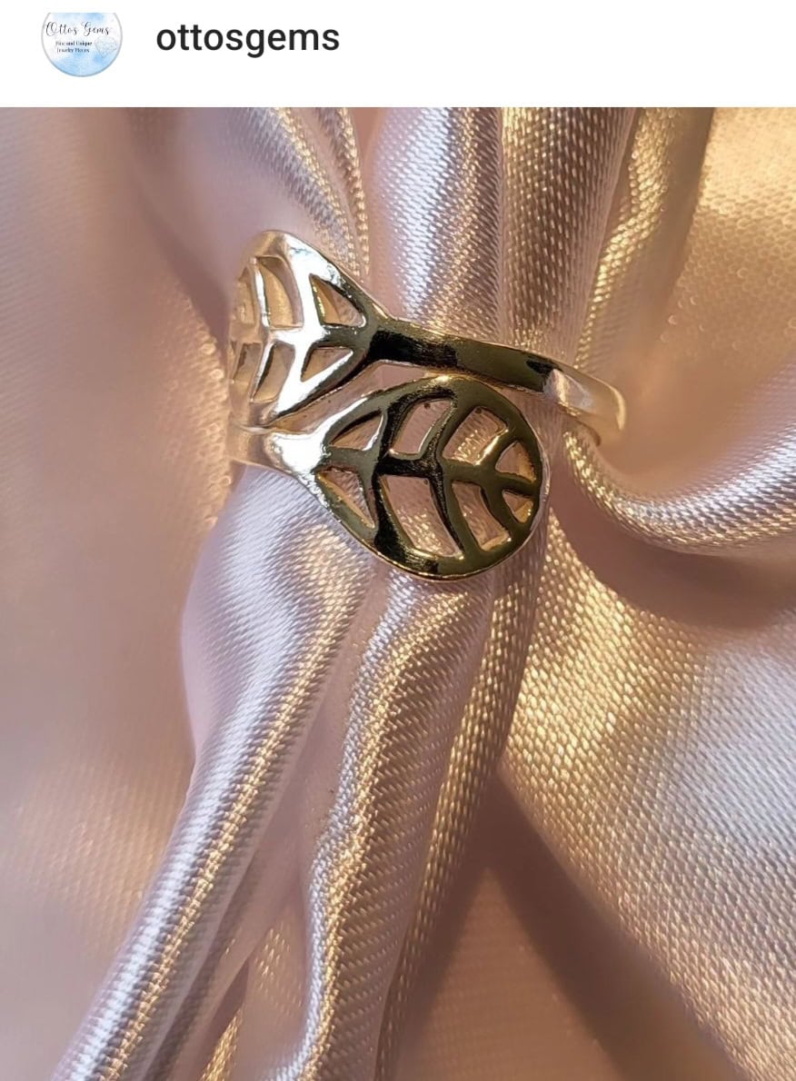 Leaf Motif Silver Ring