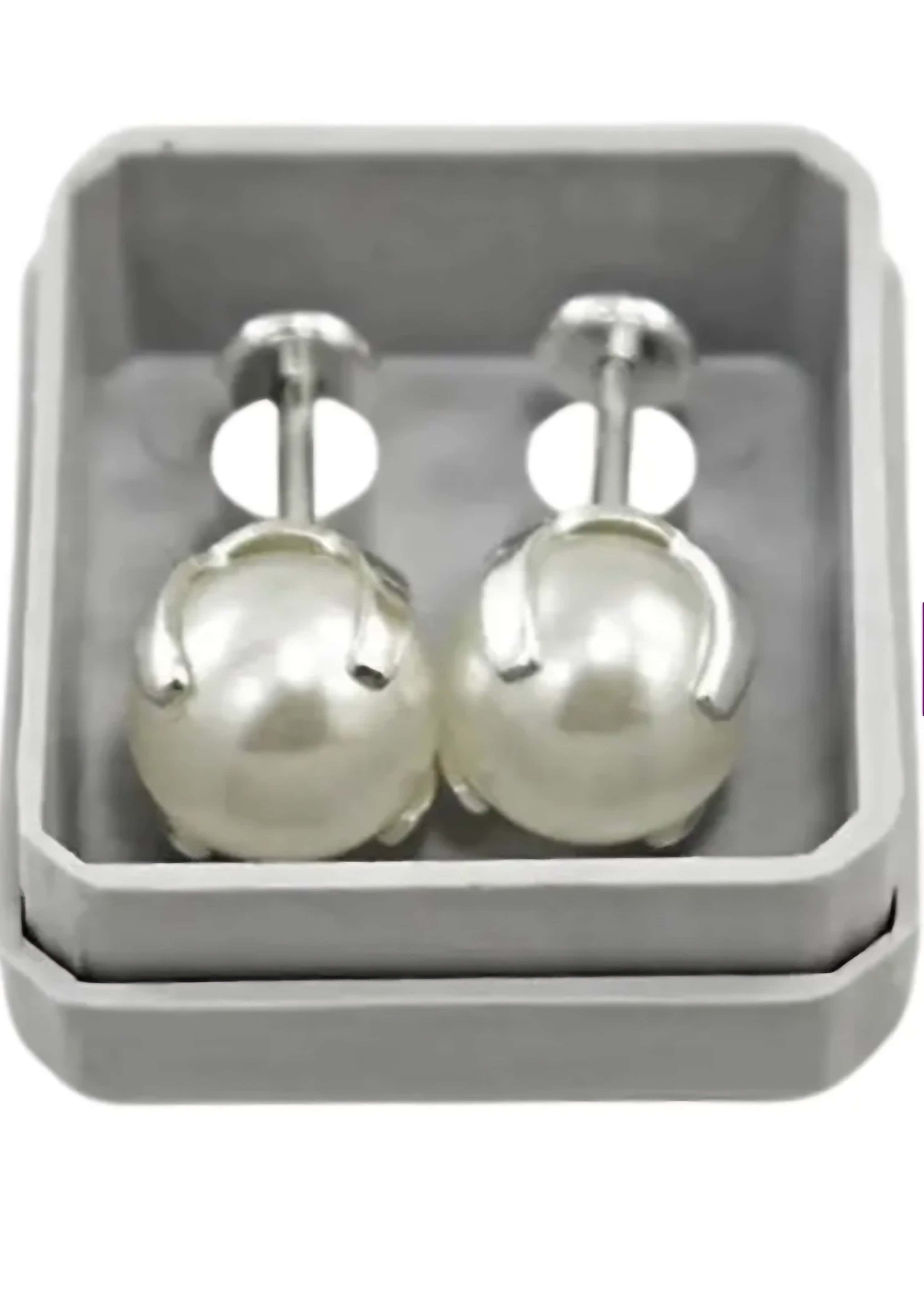 Classic Pearl Stud Earrings