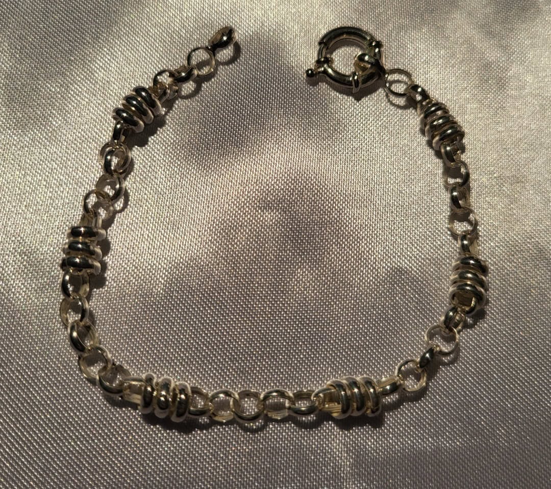  Silver Beaded Bracelet