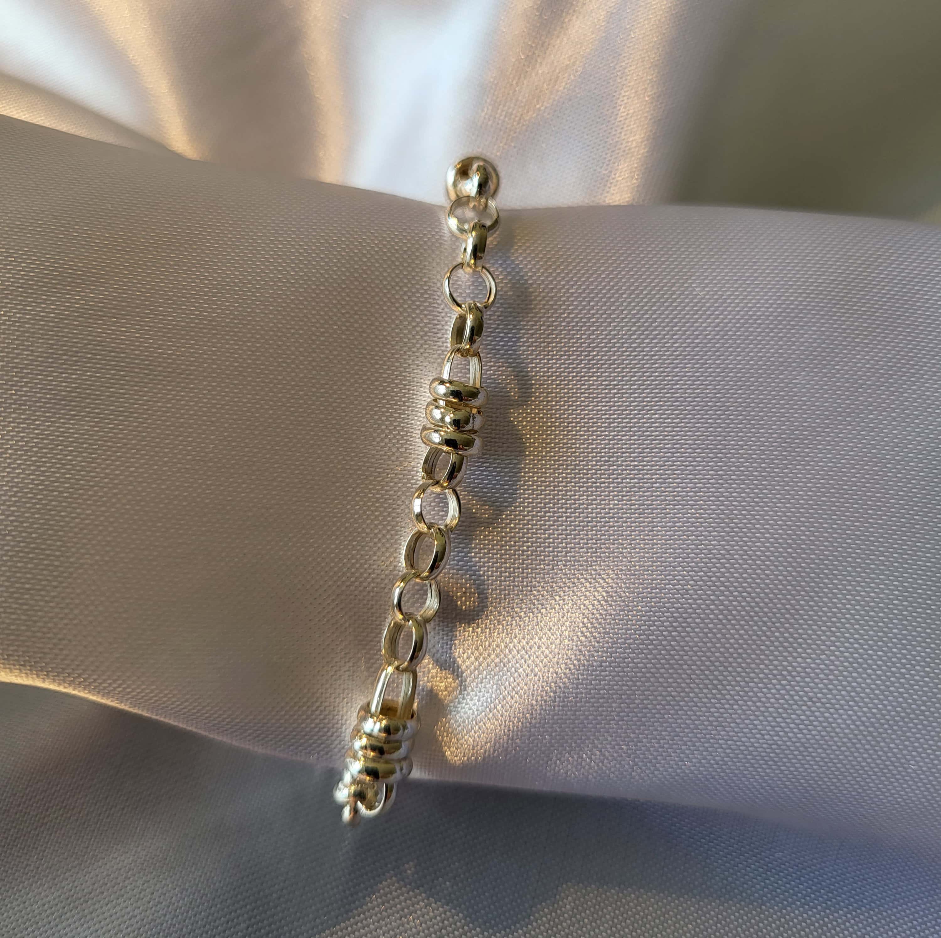  Silver Beaded Bracelet
