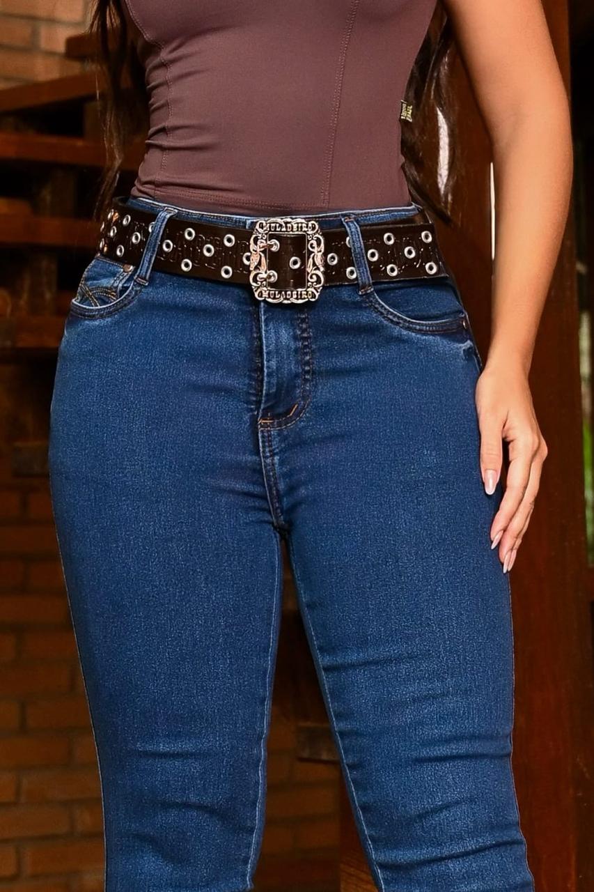 Calça Feminina Bordada Bolso W