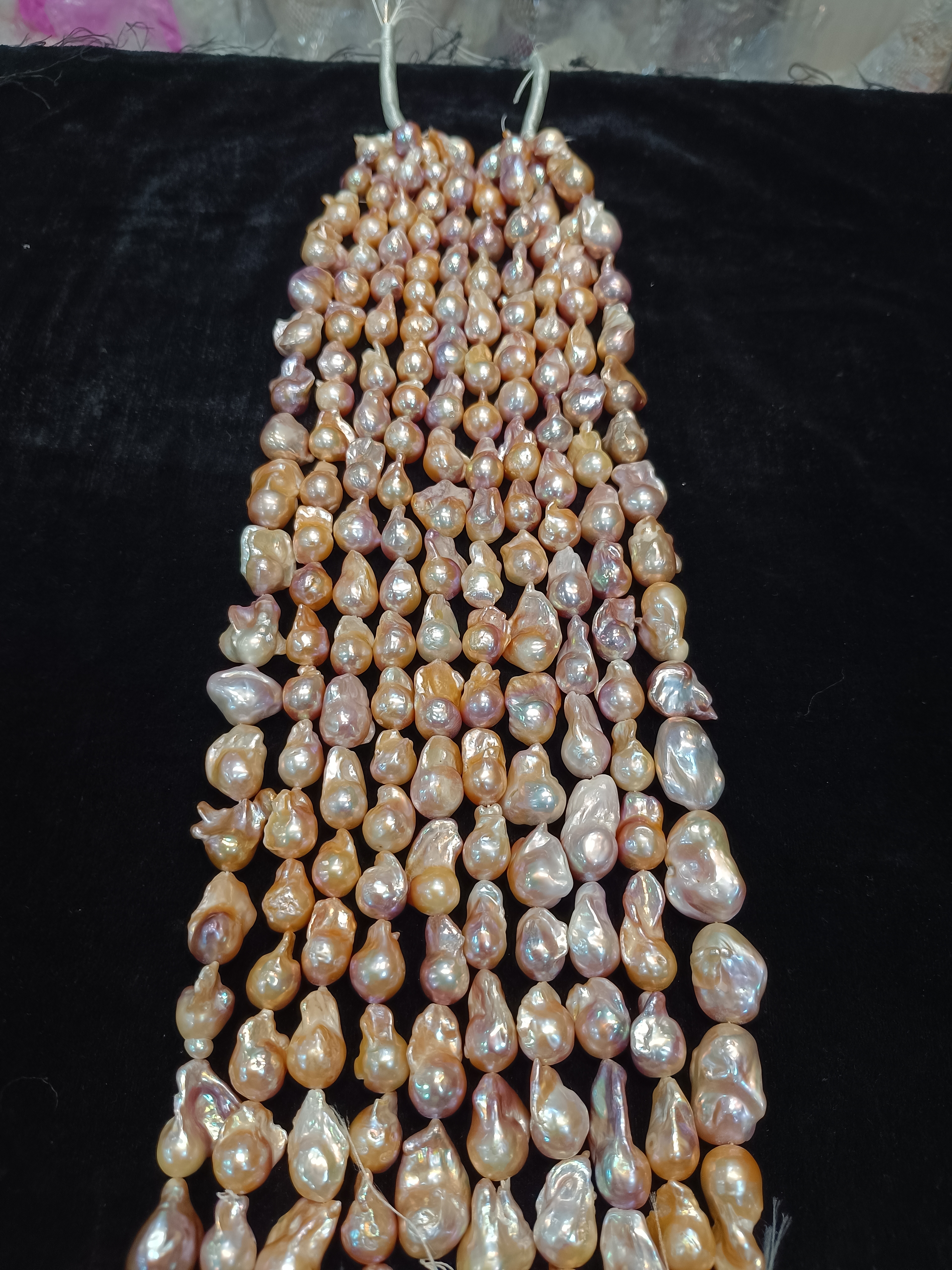 Natural pink colour Baroque pearls 