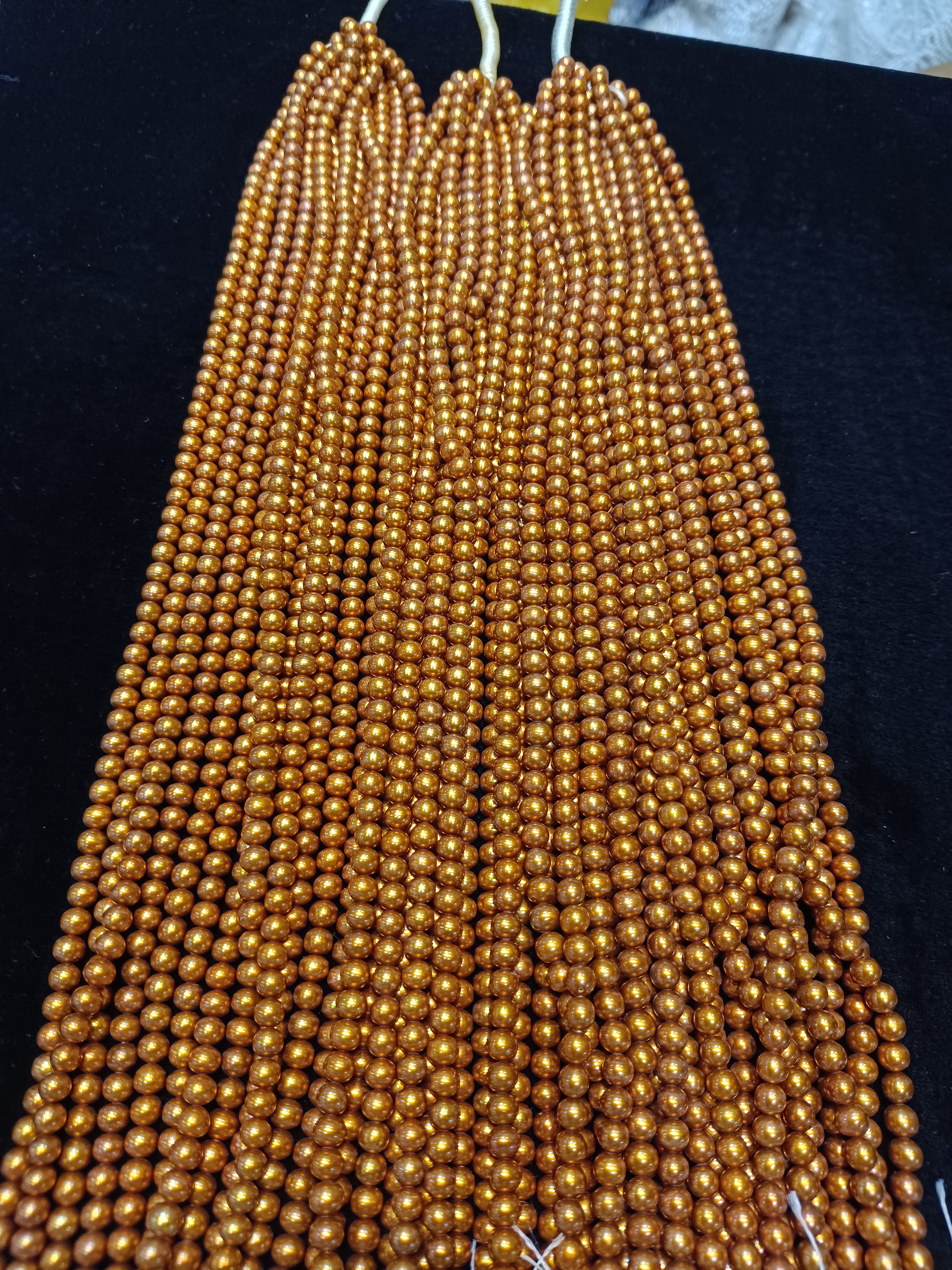 Light Brown Lustre colour Round pearls        