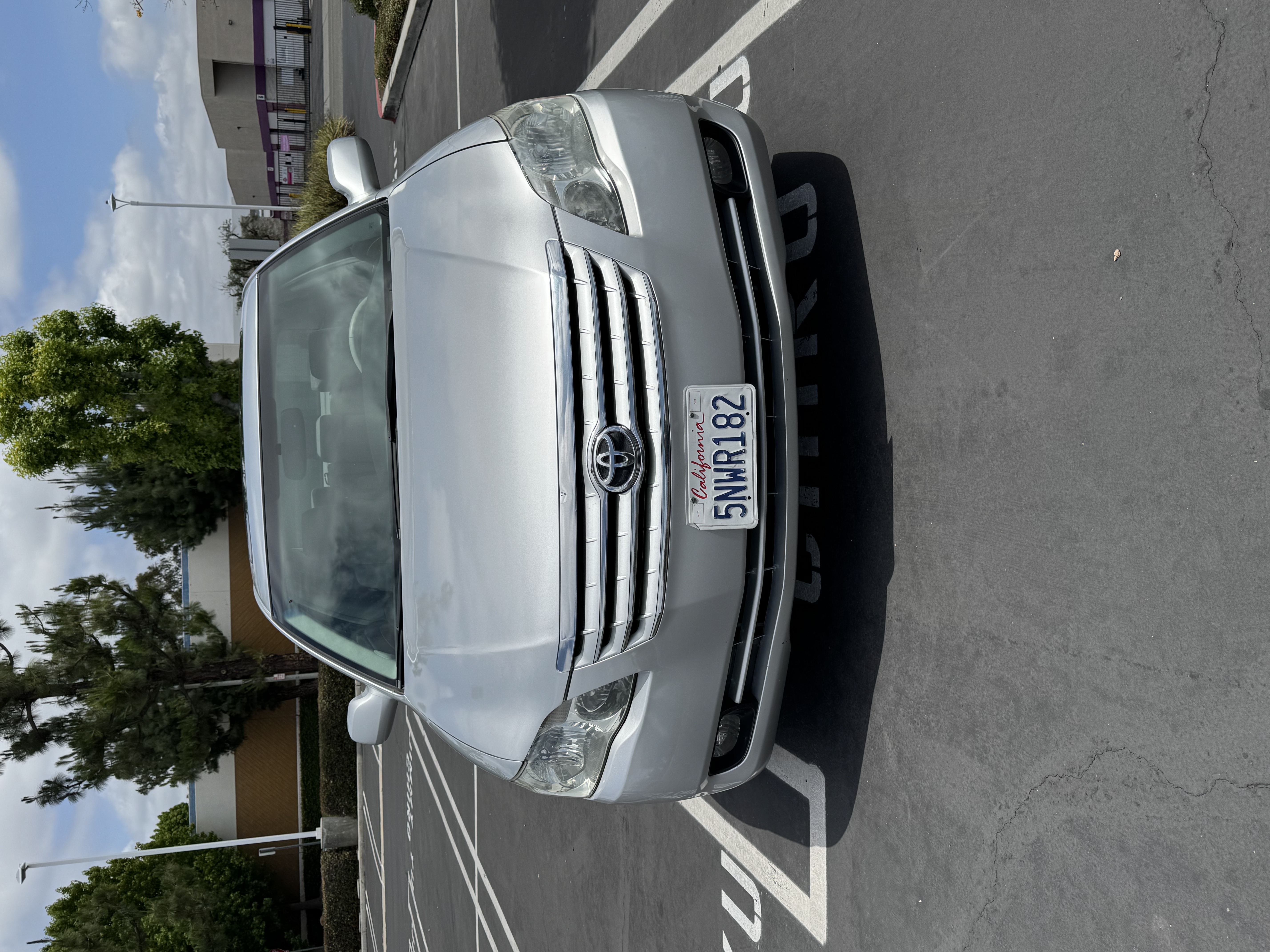 2005 Toyota Avalon XLE 