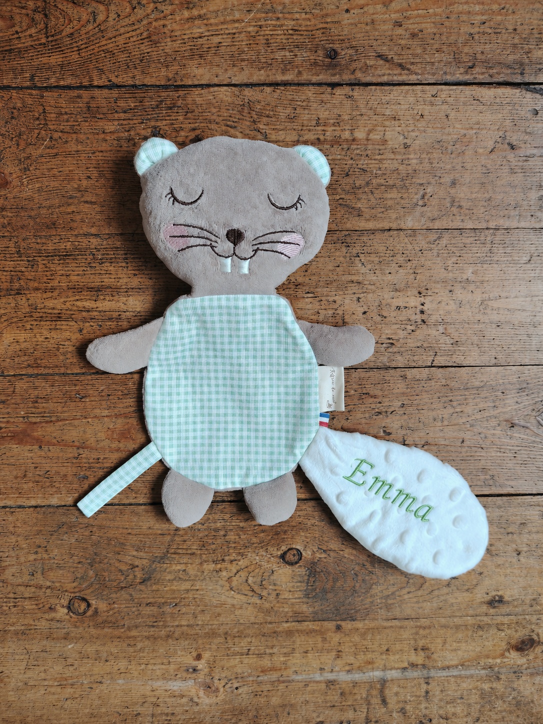 Doudou Noisette le castor