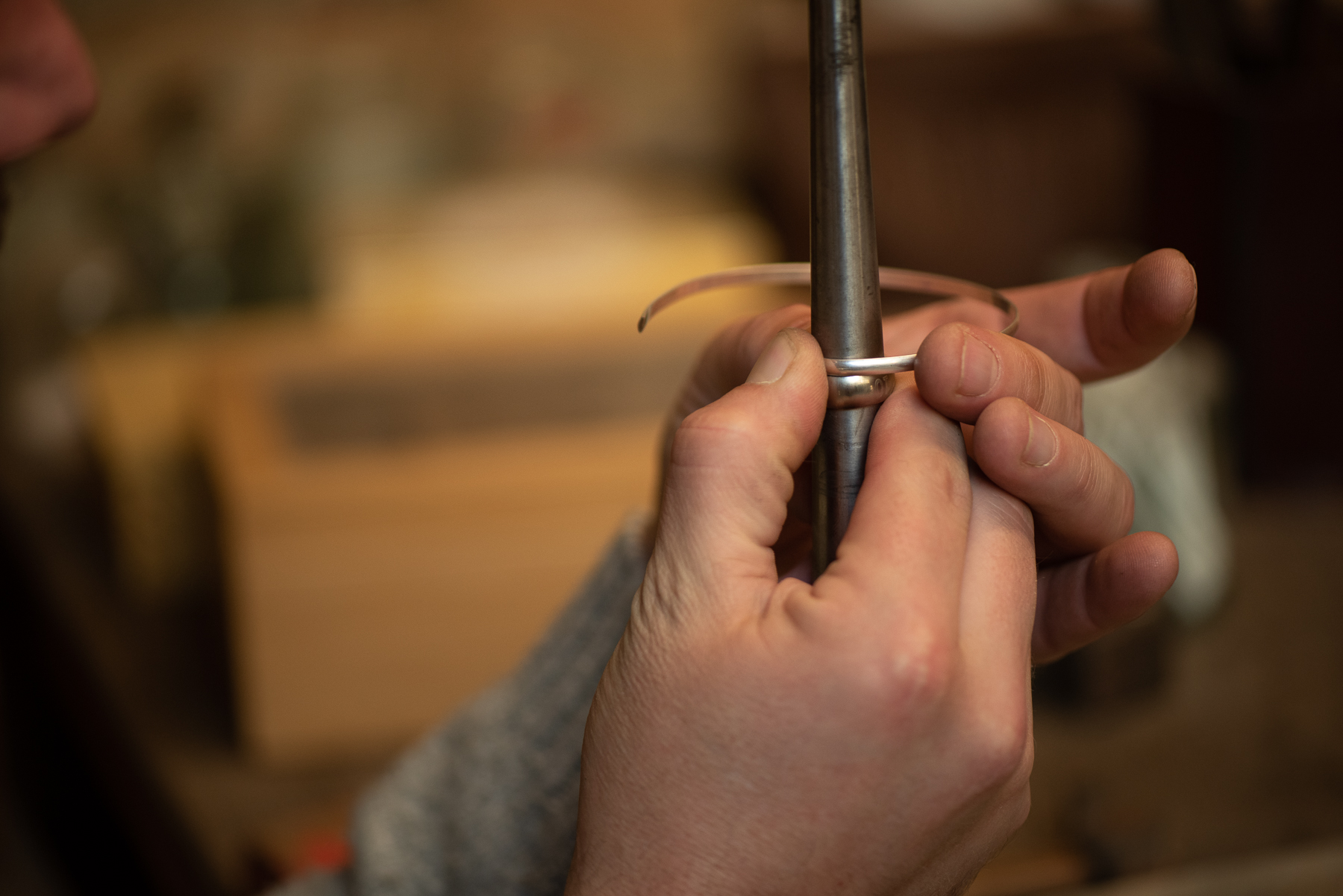Atelier fabrication d'une bague en argent