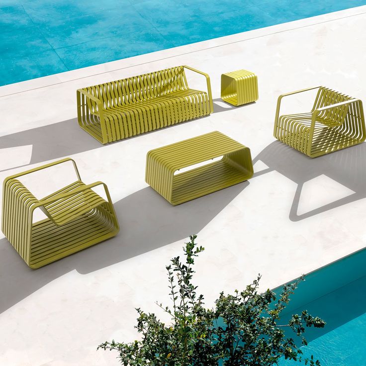 Modern Outdoor Lounge Set
