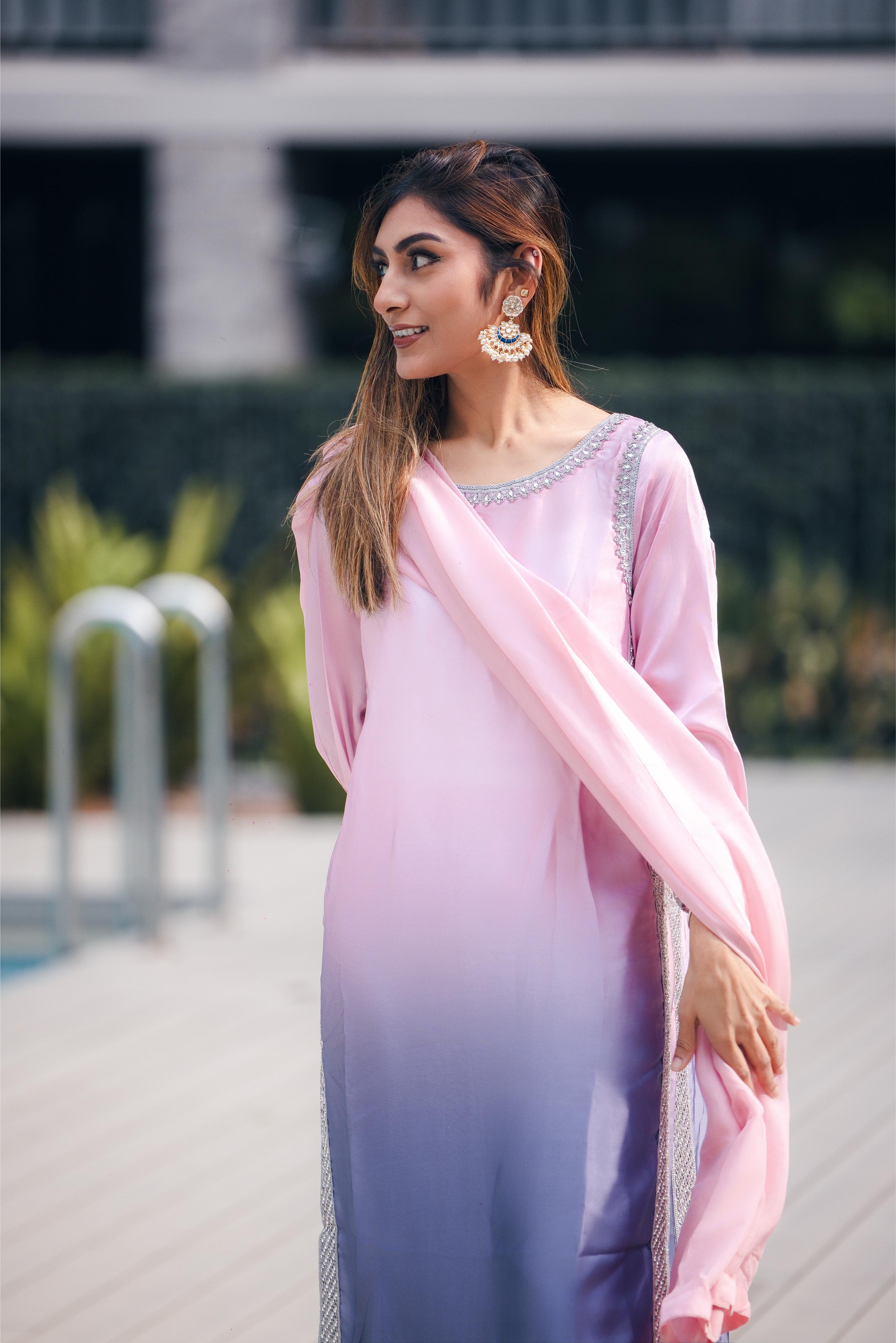 Blush Hania