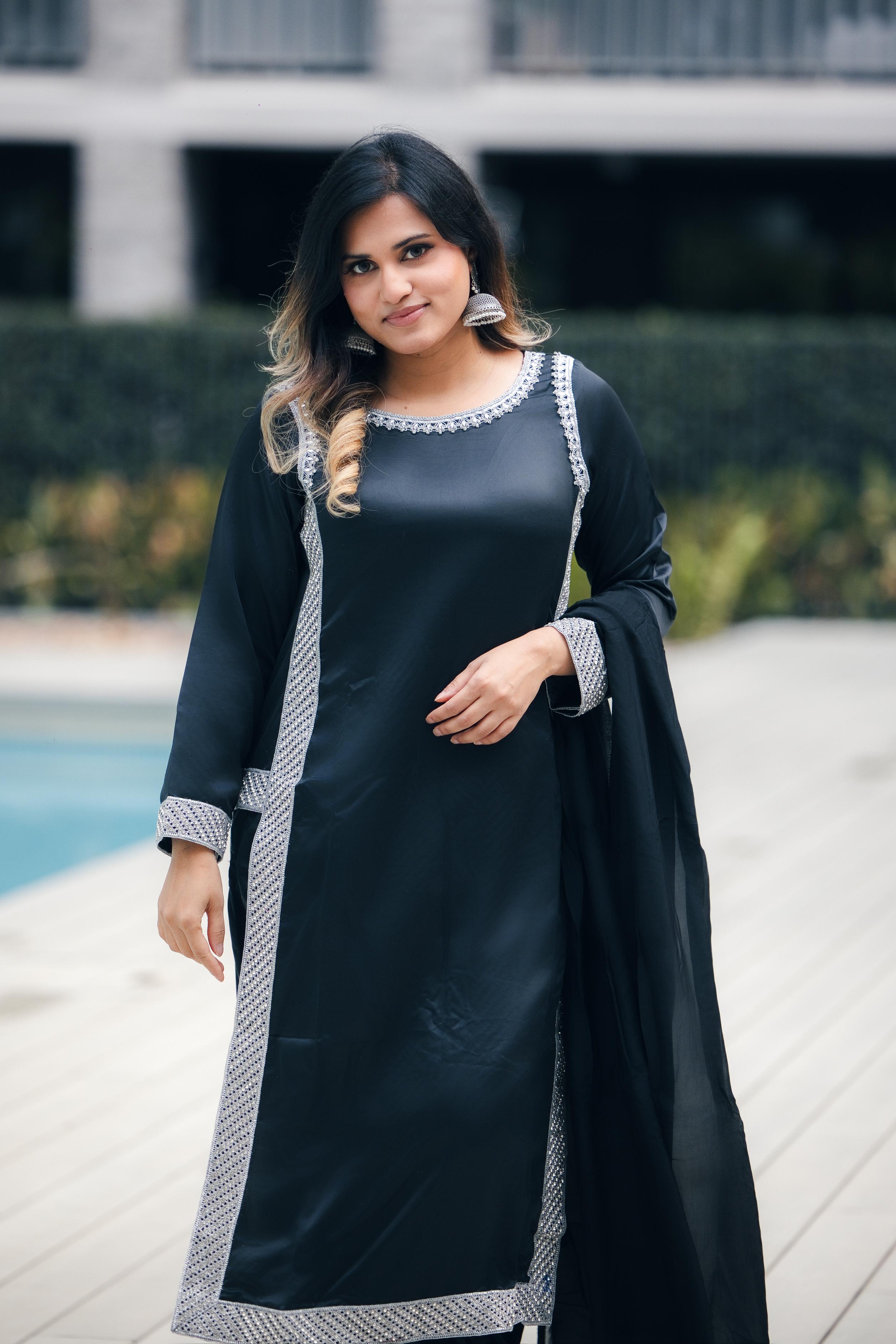 Noir Hania
