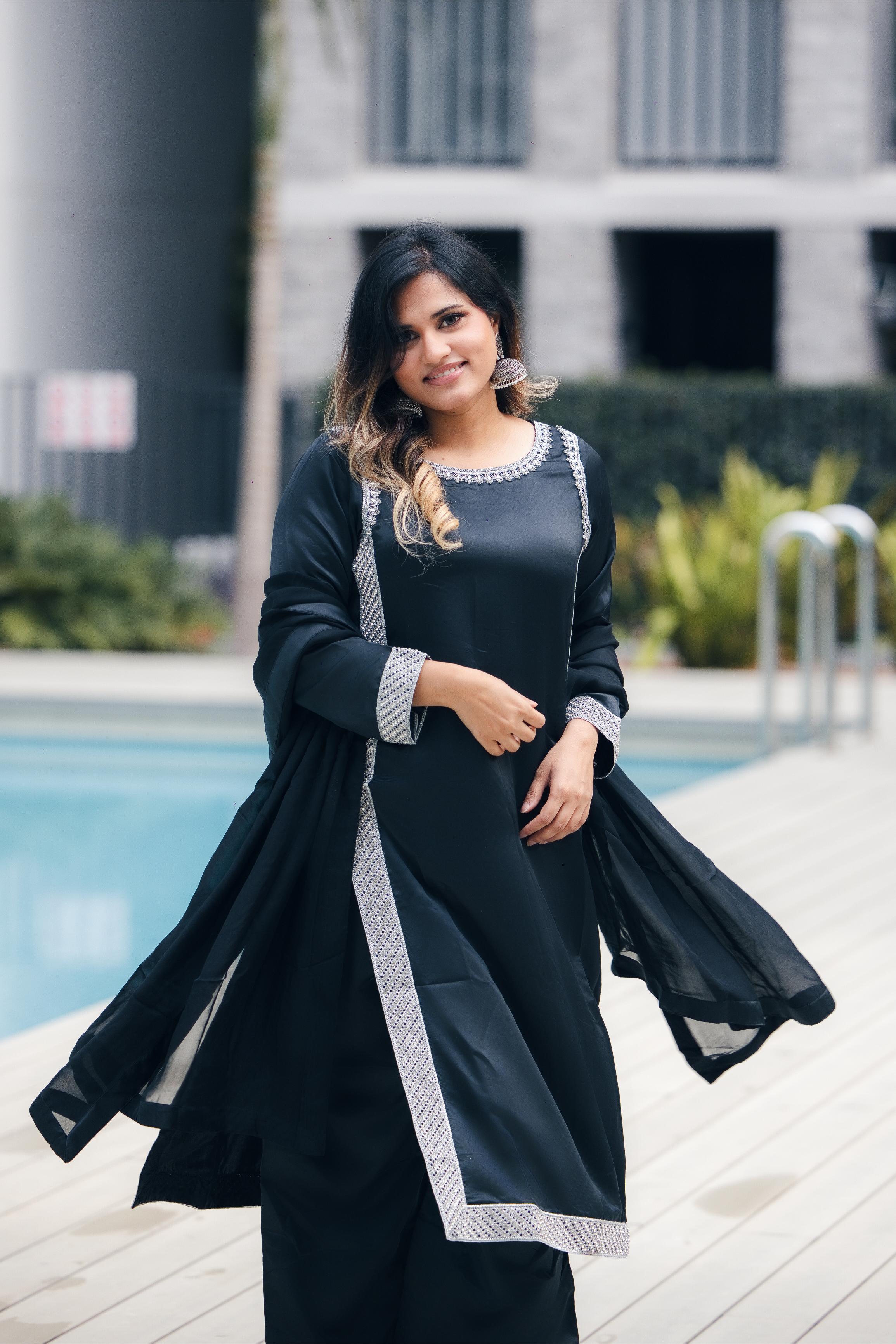 Noir Hania
