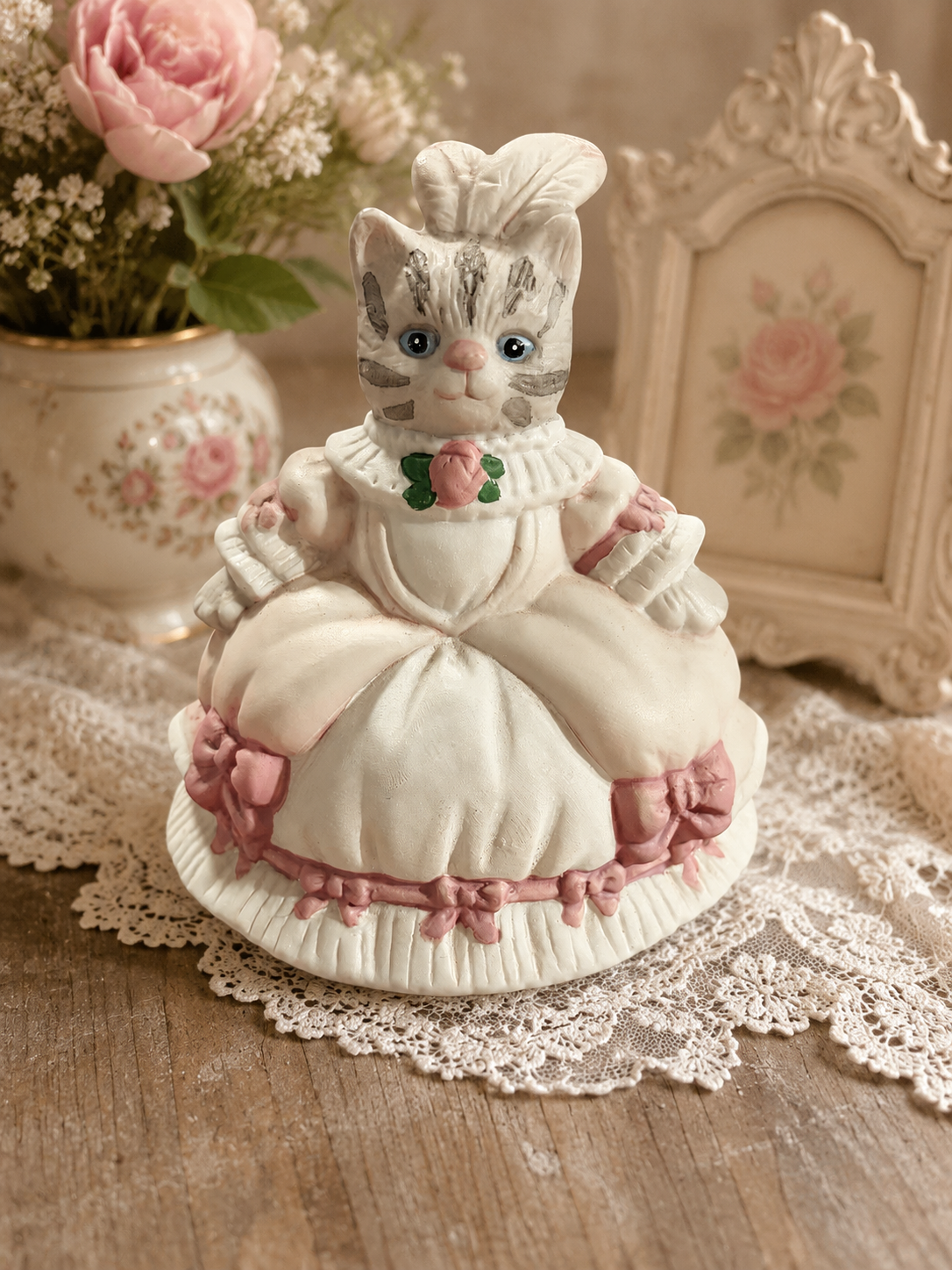Victorian Cat Figurine Bell