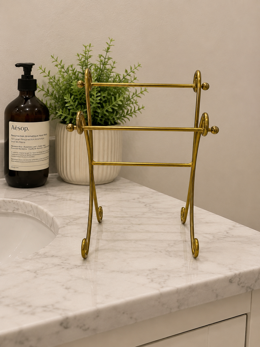 Gold Metal Towel Holder