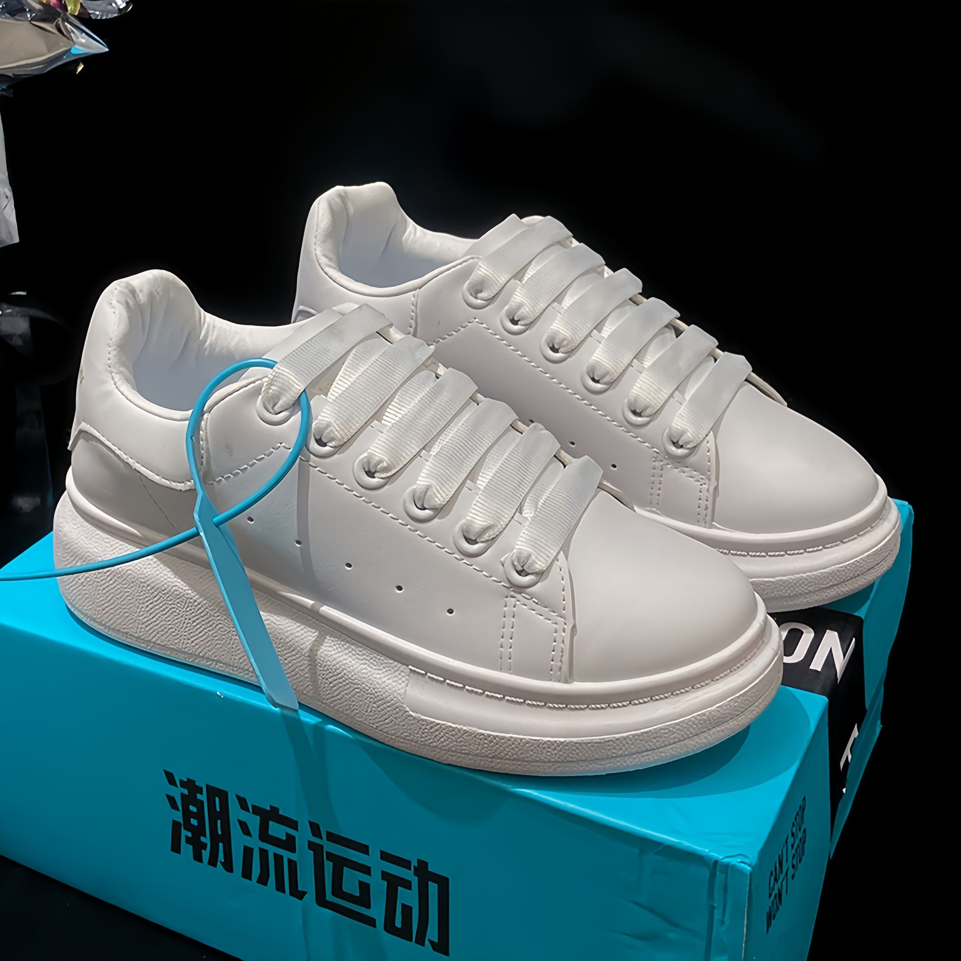 Velozia Urban Classic -Zapatillas Blancas Hombre