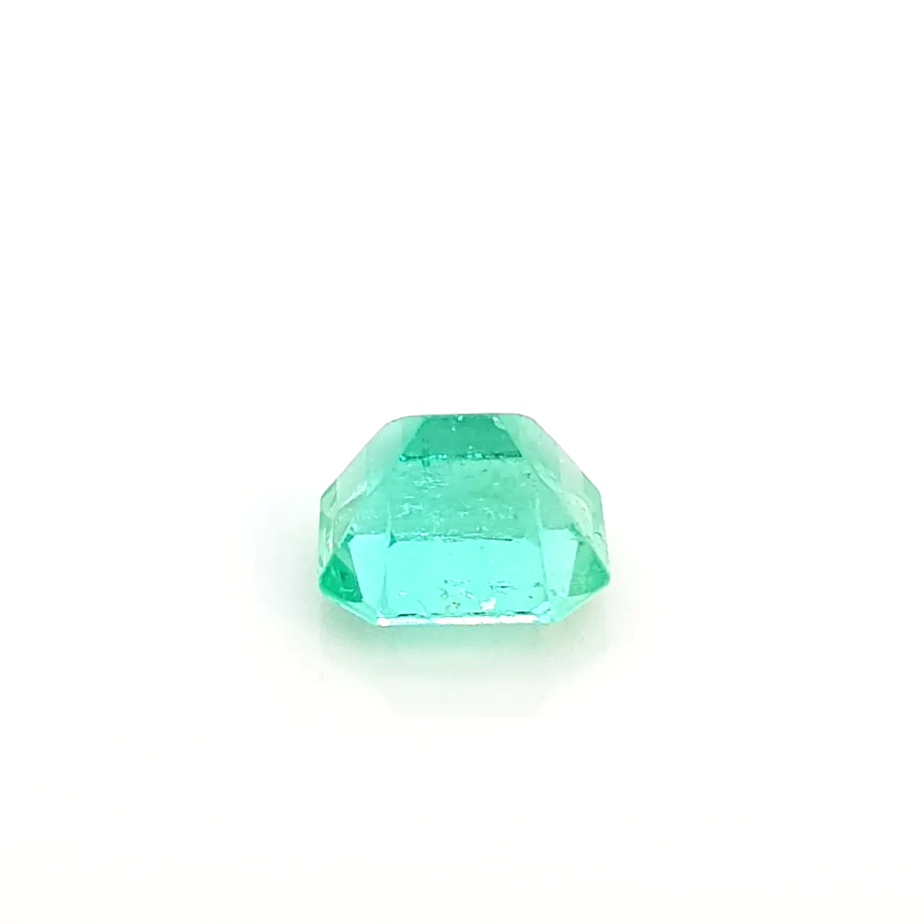 Esmeralda cuadrada cristal 1,92 KILATES