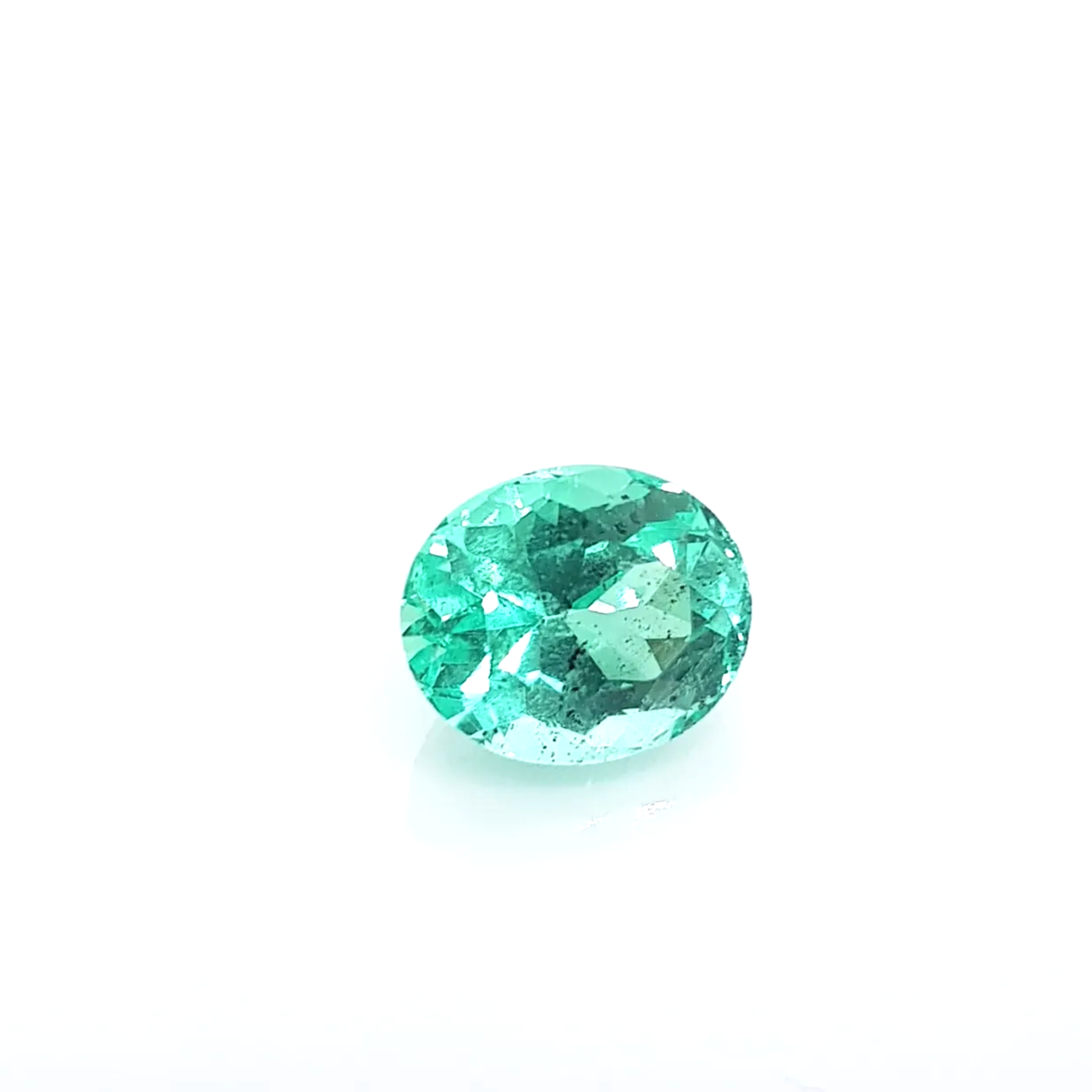 Esmeralda corte oval 2,40 KILATES