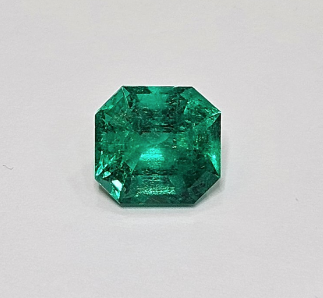 Esmeralda Corte Esmeralda