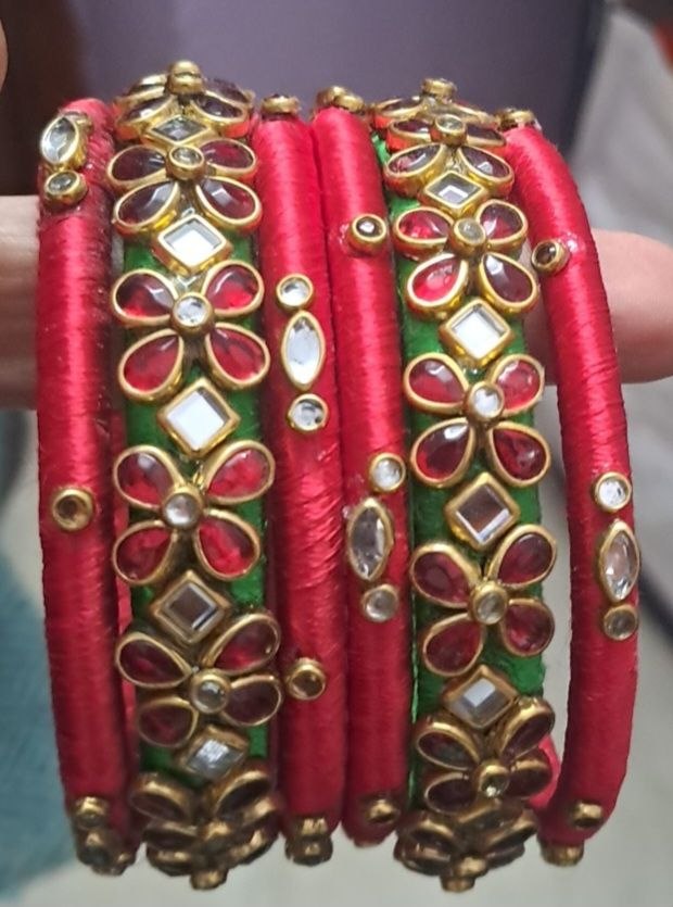 Set Bangles