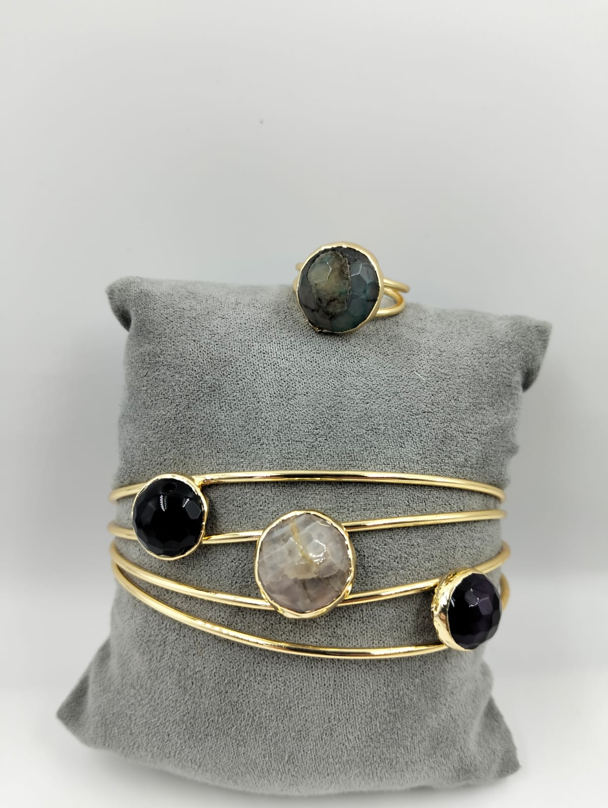 Bracelet et Bague Dorés avec Pierres naturelles