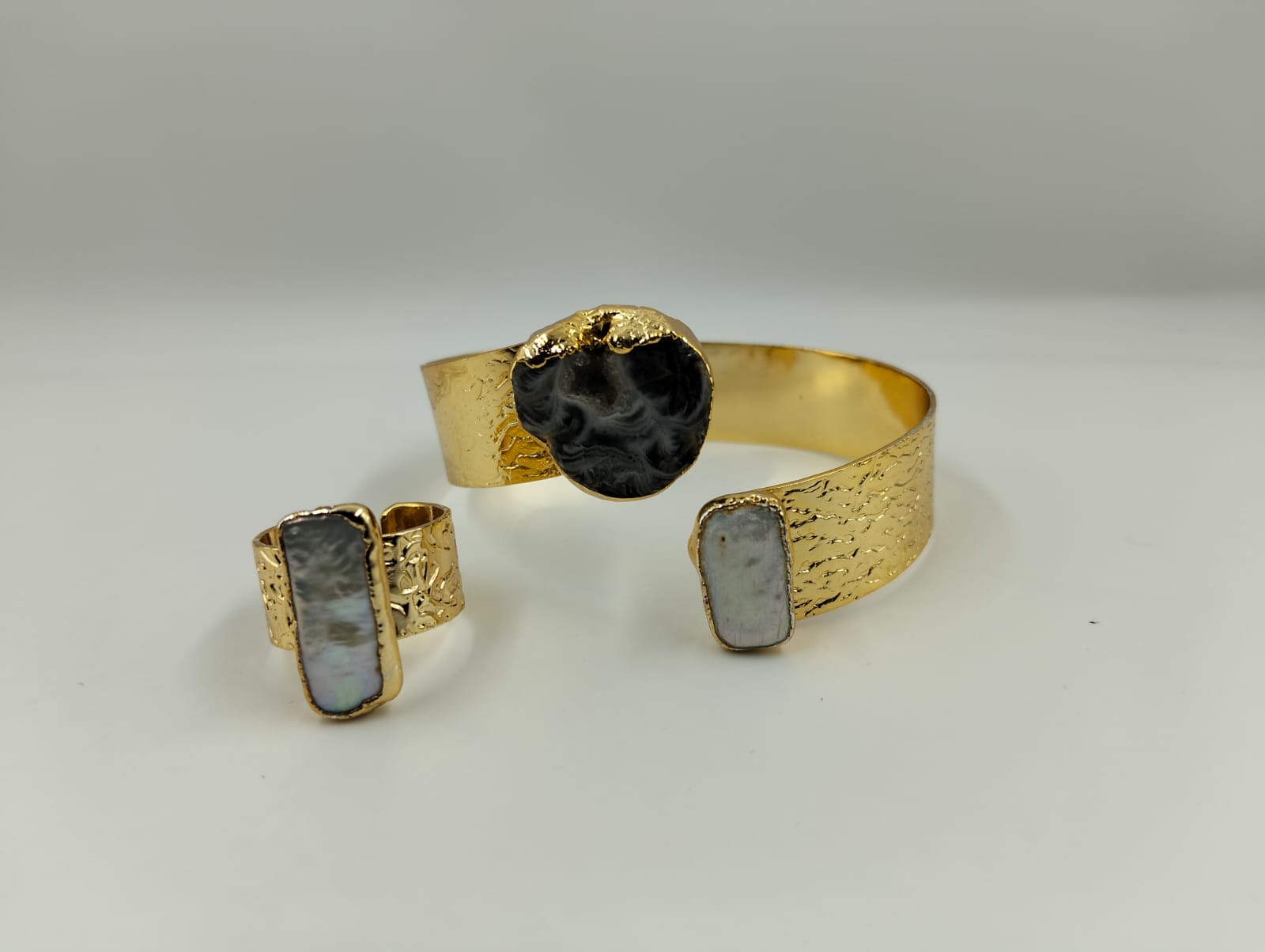 Set de bijoux dorés