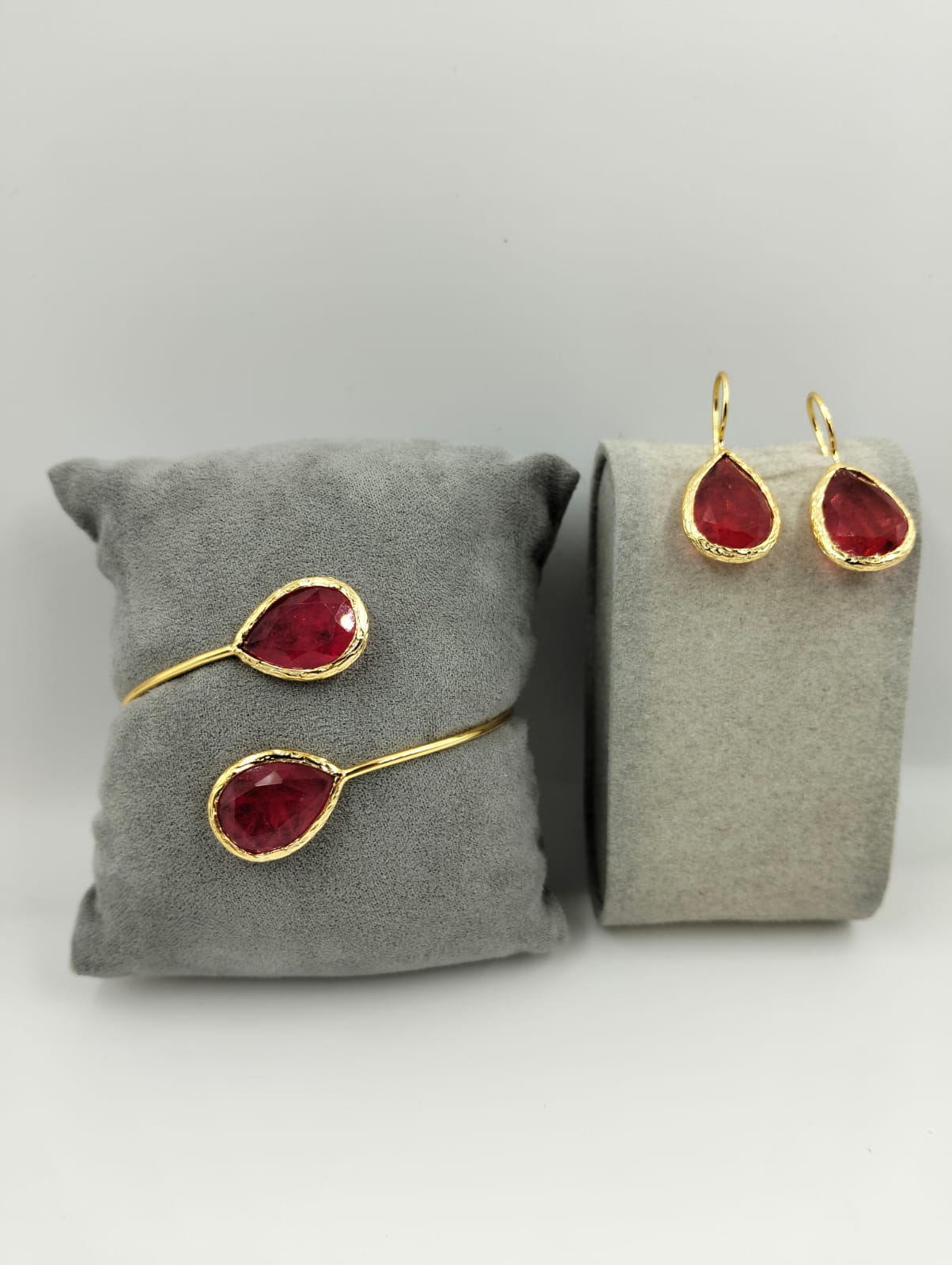 Parure bijoux dorés avec pierres naturelles