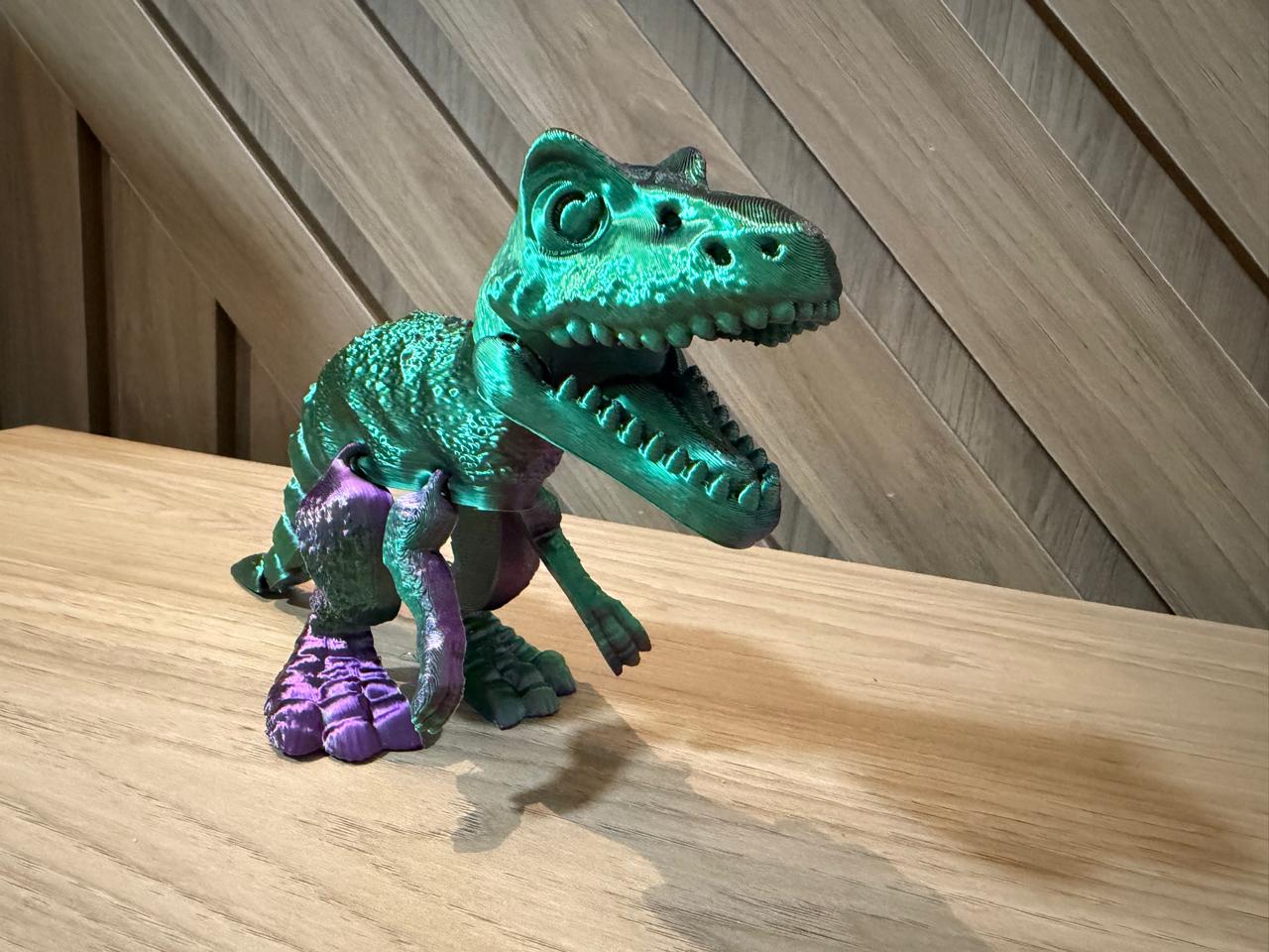 Dinossauro Sensorial Articulado 3D