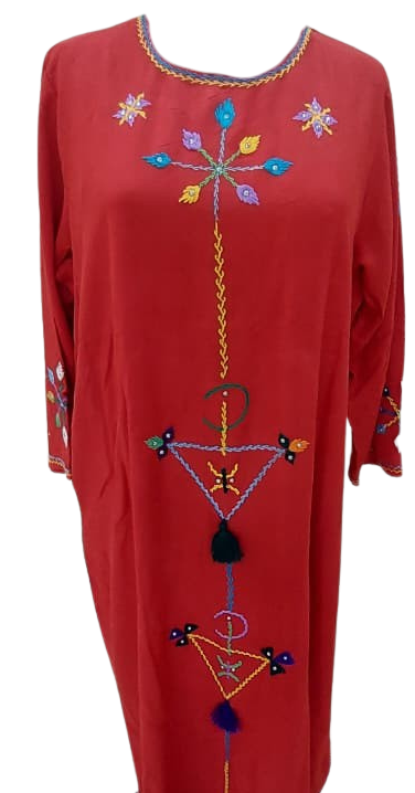 Robe amazigh créee et portée par les femmes du Tafilalet