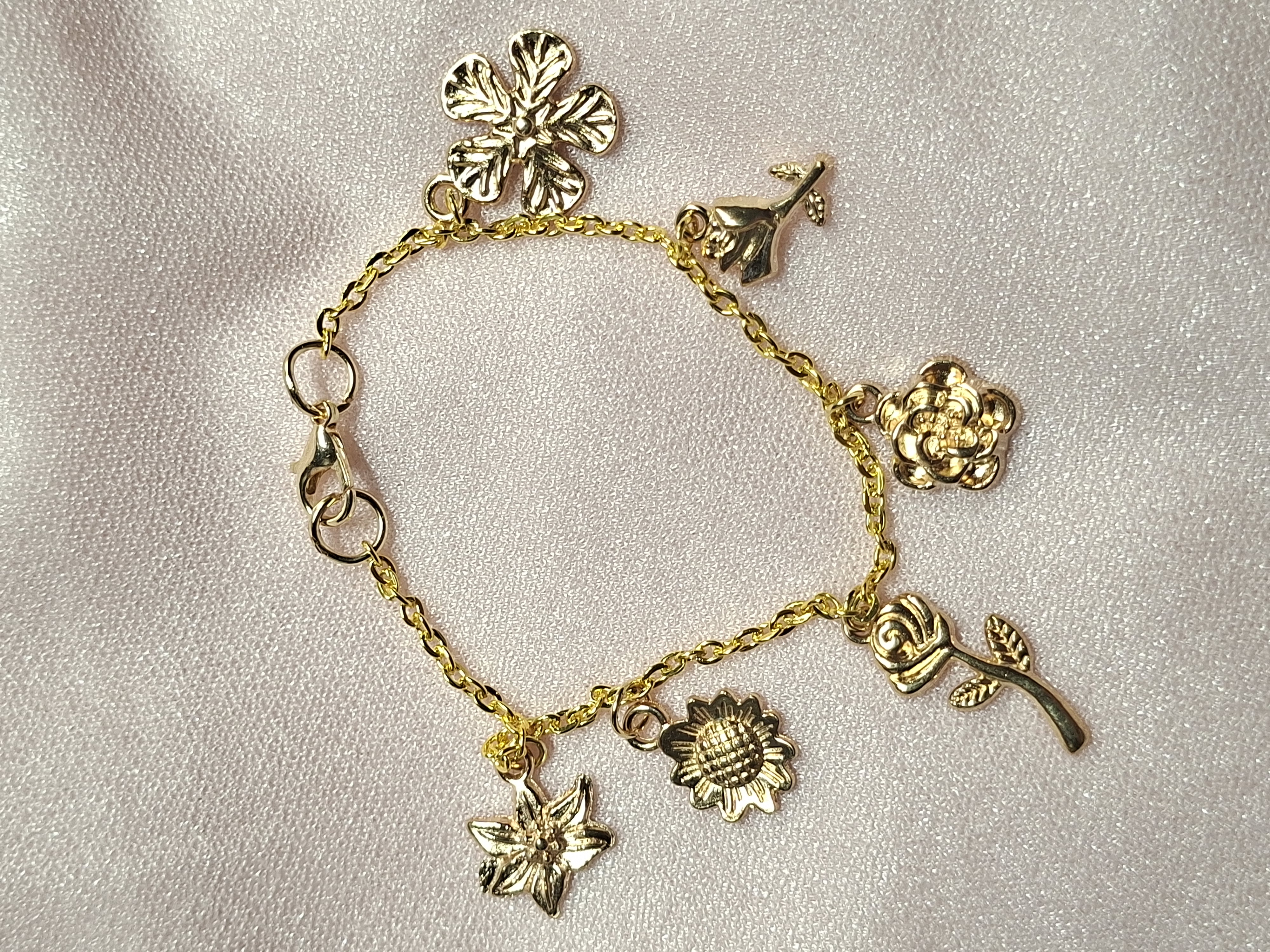 Bracelet 6 Breloques Or