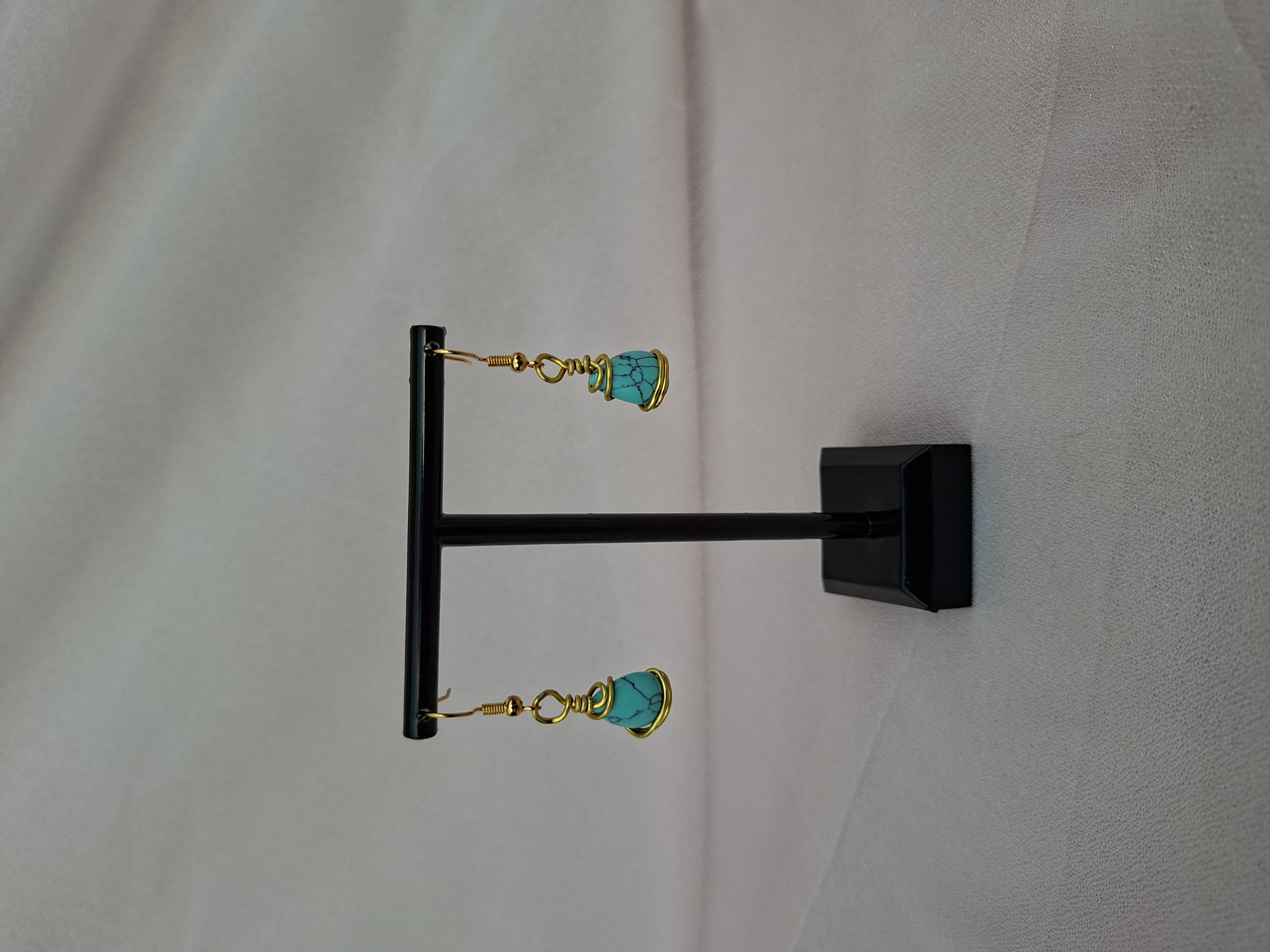 Boucle d'oreille GOUTTELETTE Or