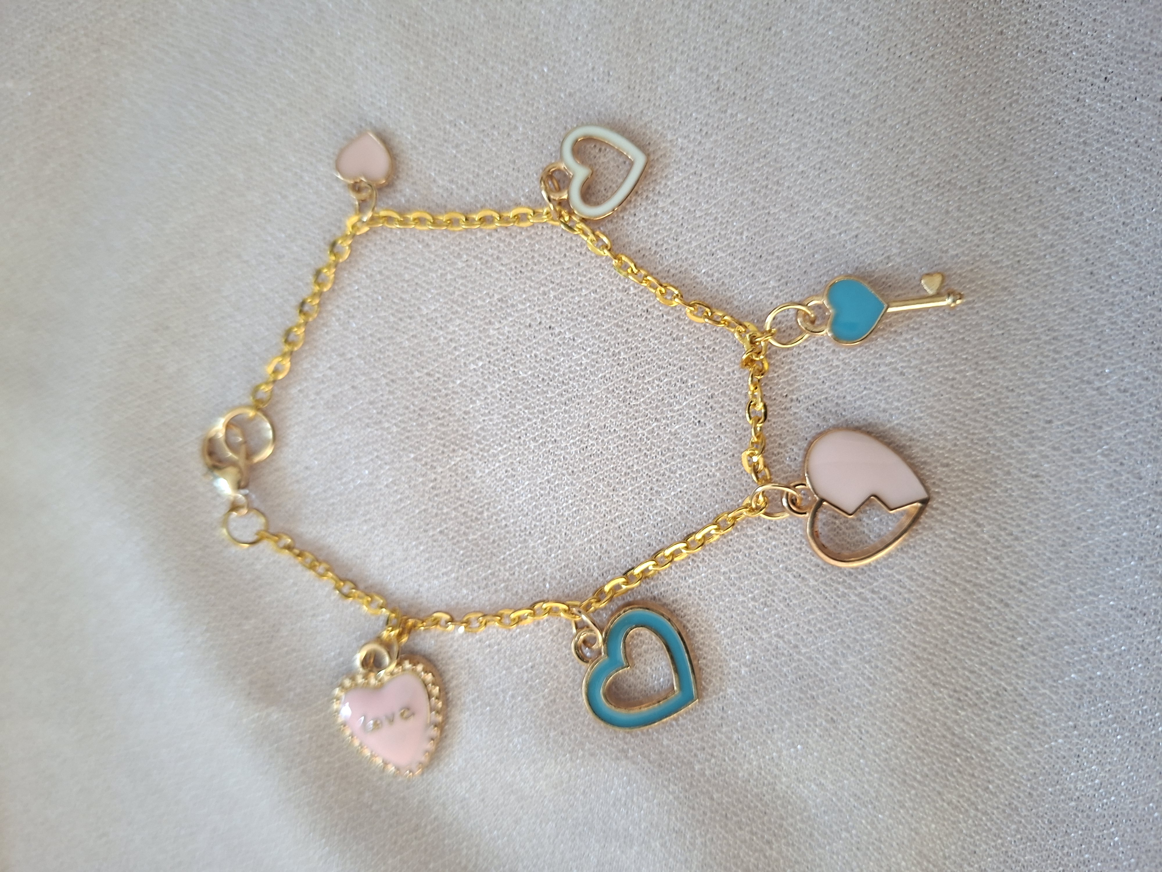 Bracelet Couleur 6 Breloques