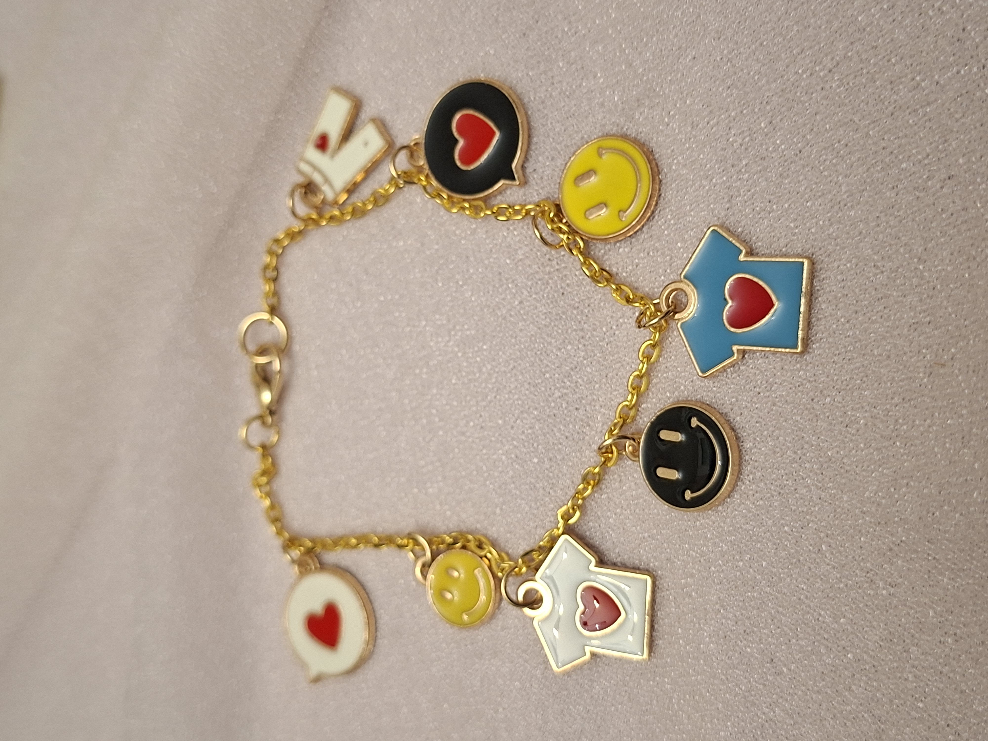 Bracelet Couleur 8 breloques