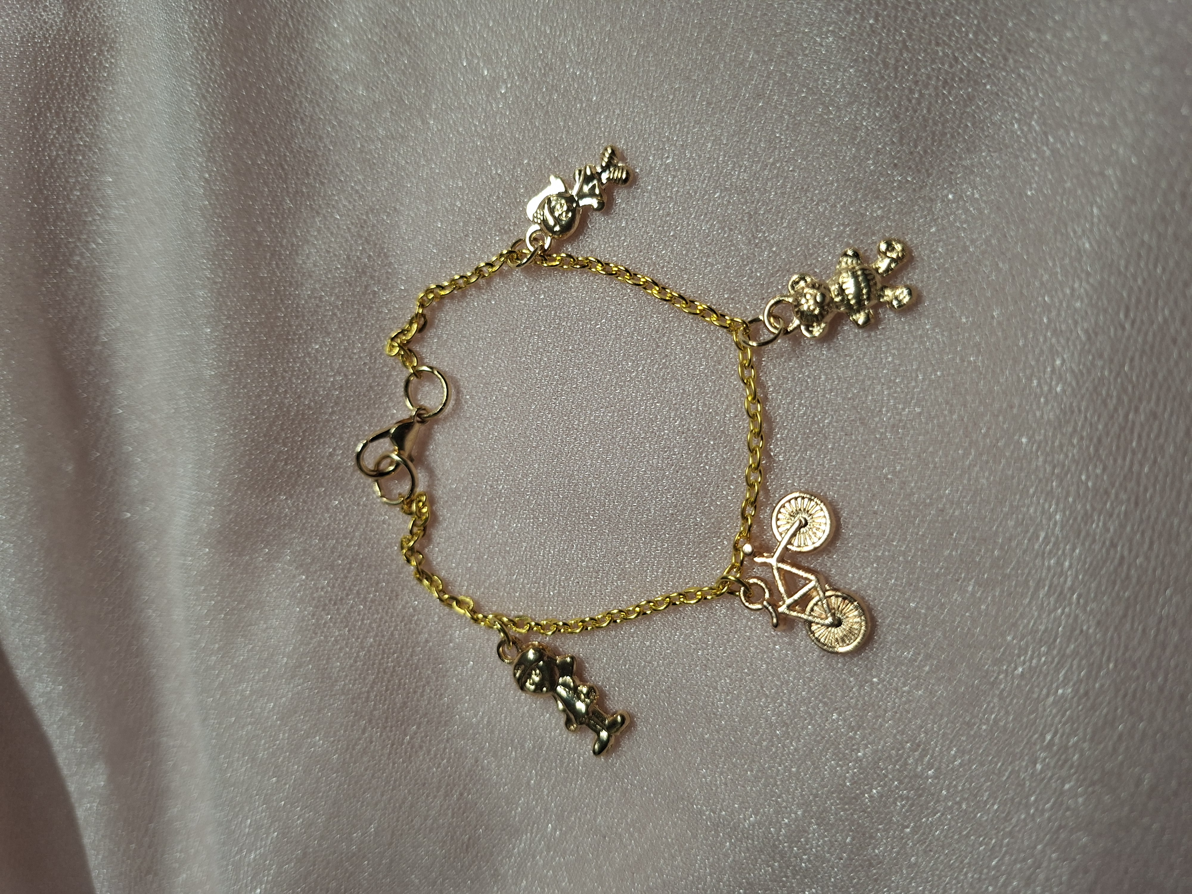 Bracelet 4 Breloques Or