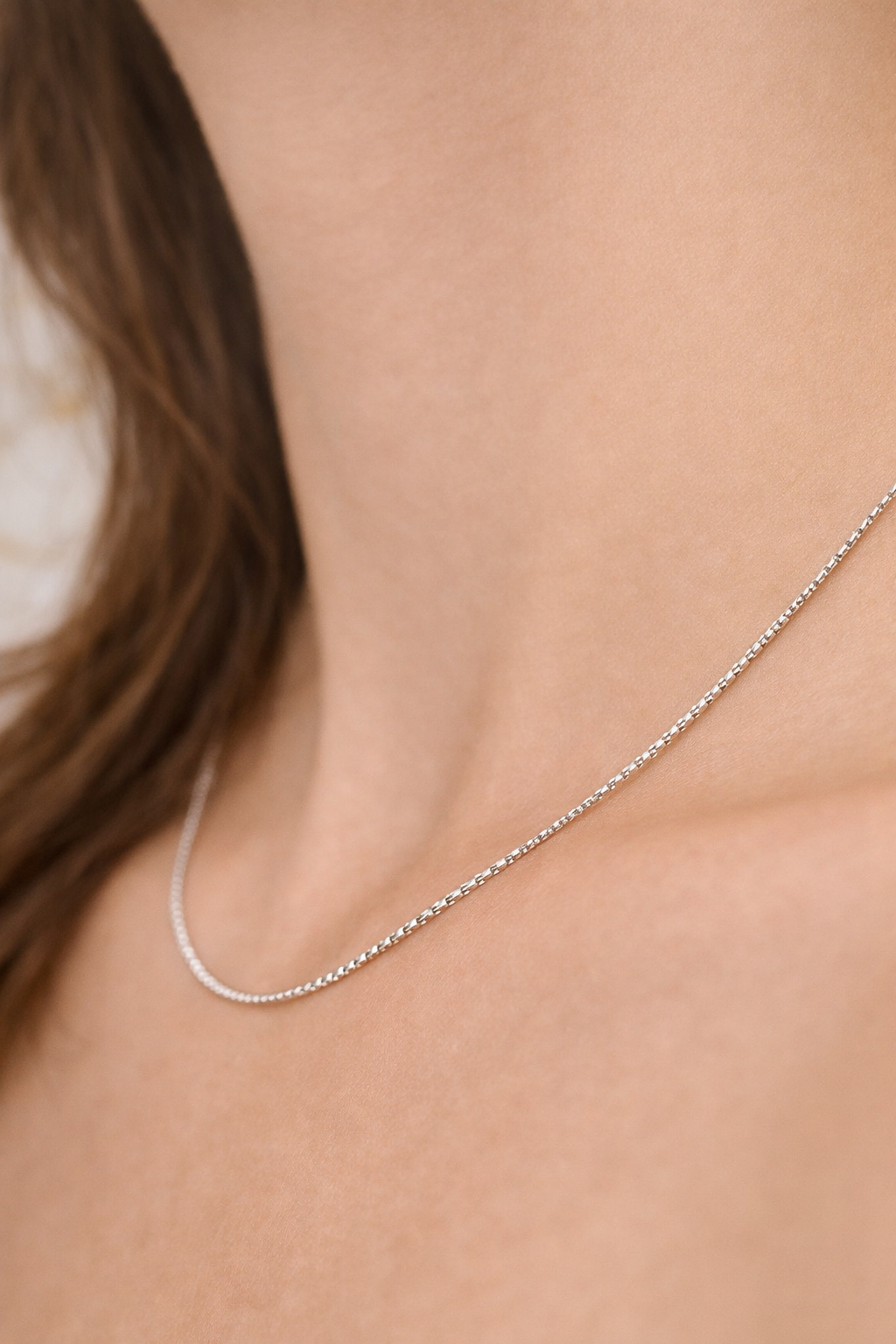 Collar de cadena fina