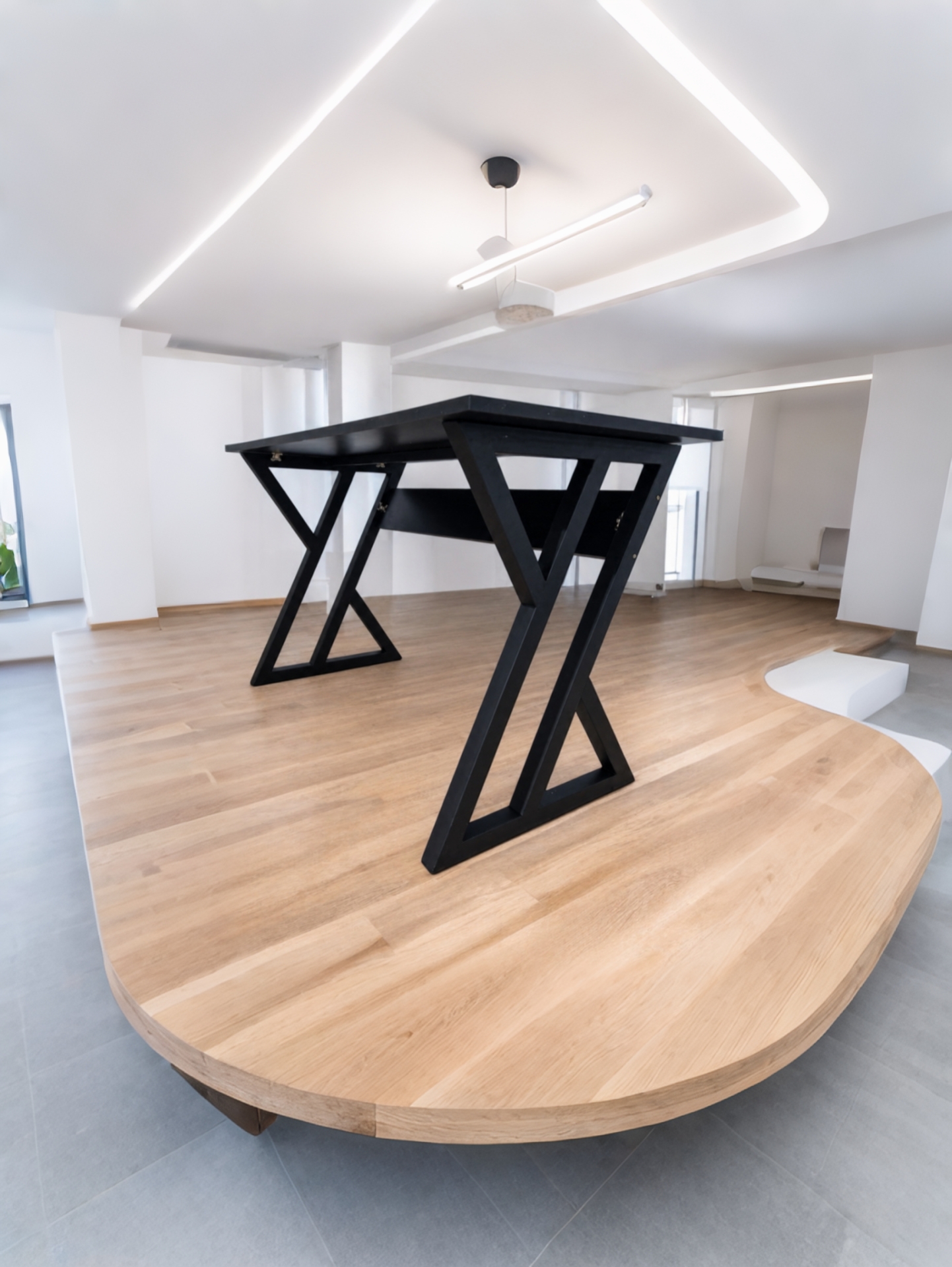 Bureau Z Polyvalent et Élégant En Noir