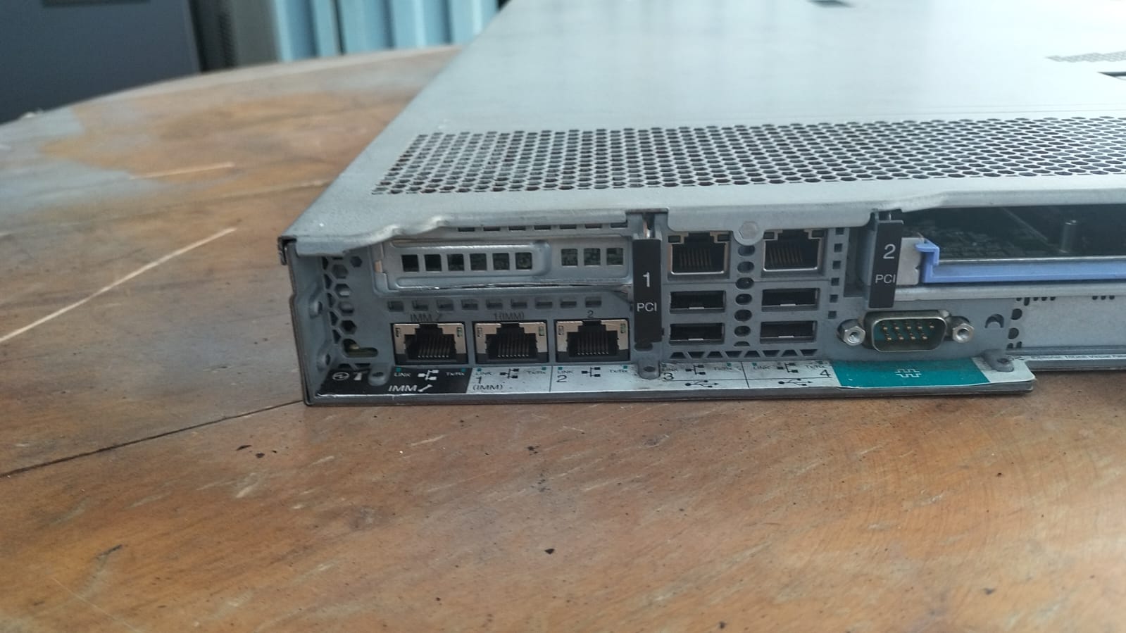 SERVIDOR LENOVO SYSTEM X 3550 M4