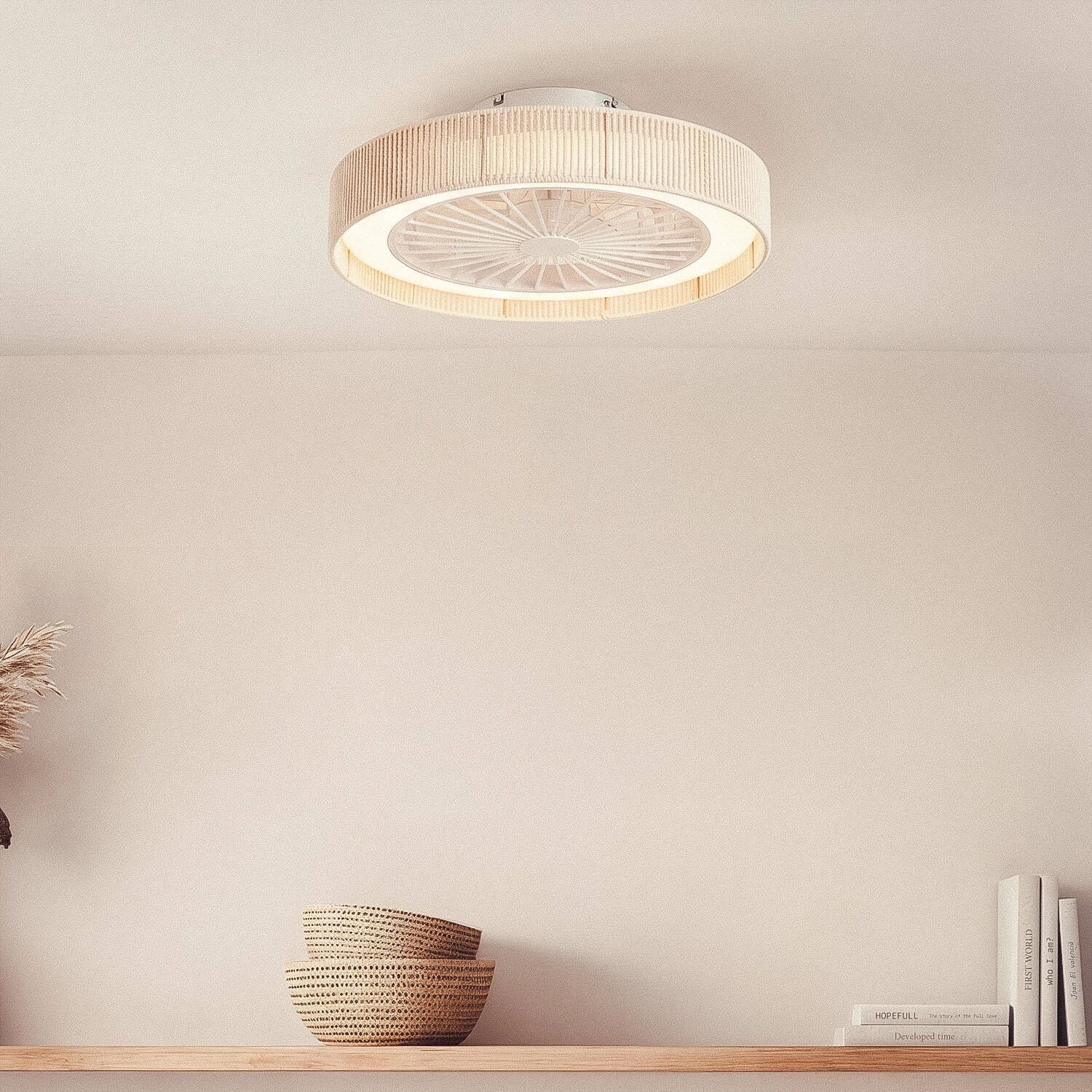 Ventilador Alma con Pantalla de Algodón y Luz LED con mando a distancia