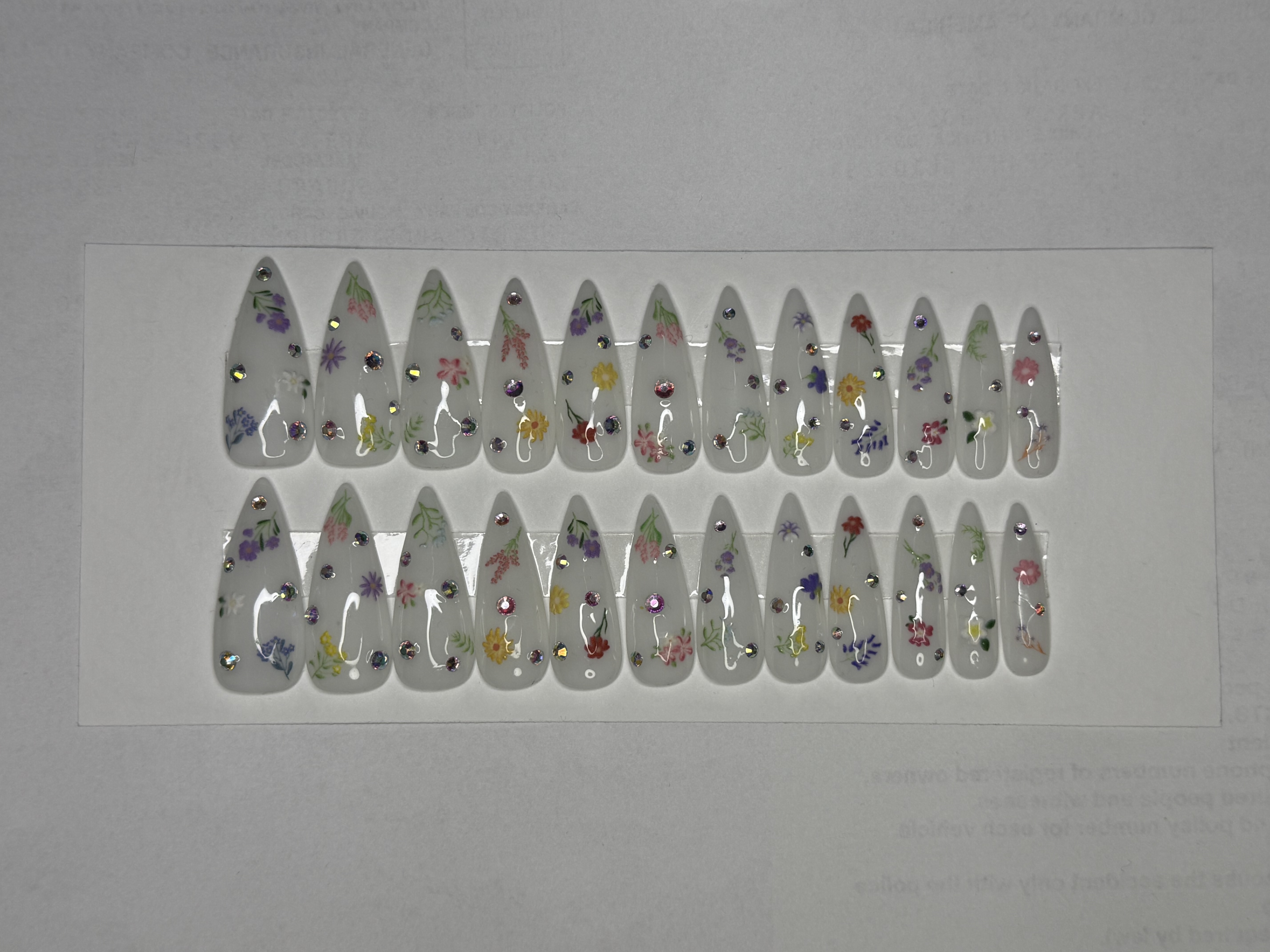 Floral Press-On Nails Set