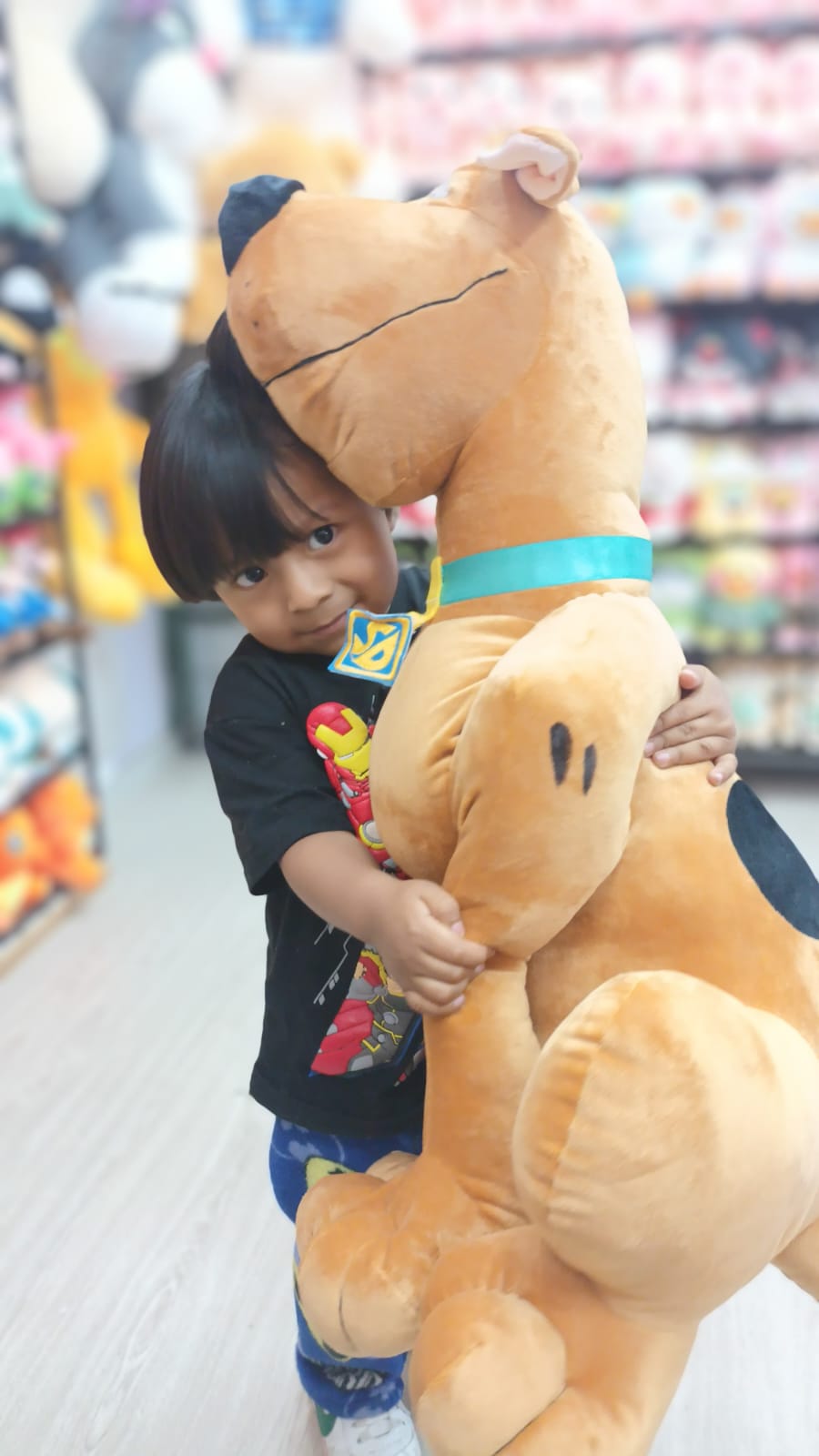 Peluche gigante de perro